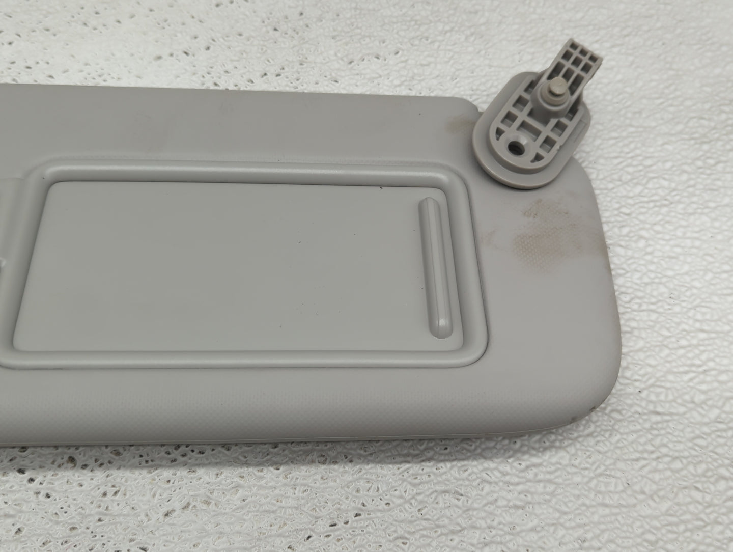 2022 Kia Forte Sun Visor Shade Replacement Passenger Right Mirror Fits OEM Used Auto Parts - Oemusedautoparts1.com
