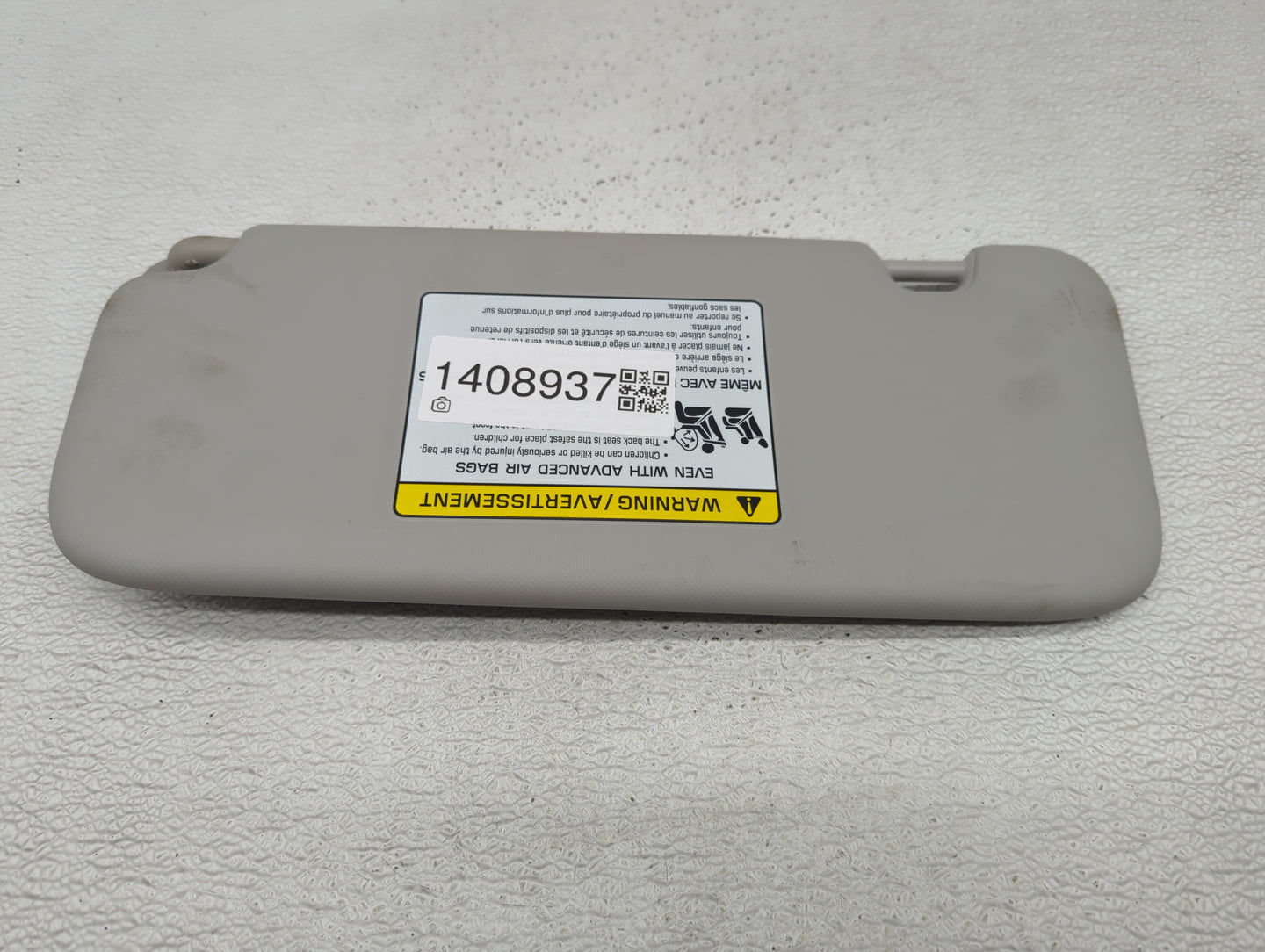 2022 Kia Forte Sun Visor Shade Replacement Passenger Right Mirror Fits OEM Used Auto Parts - Oemusedautoparts1.com