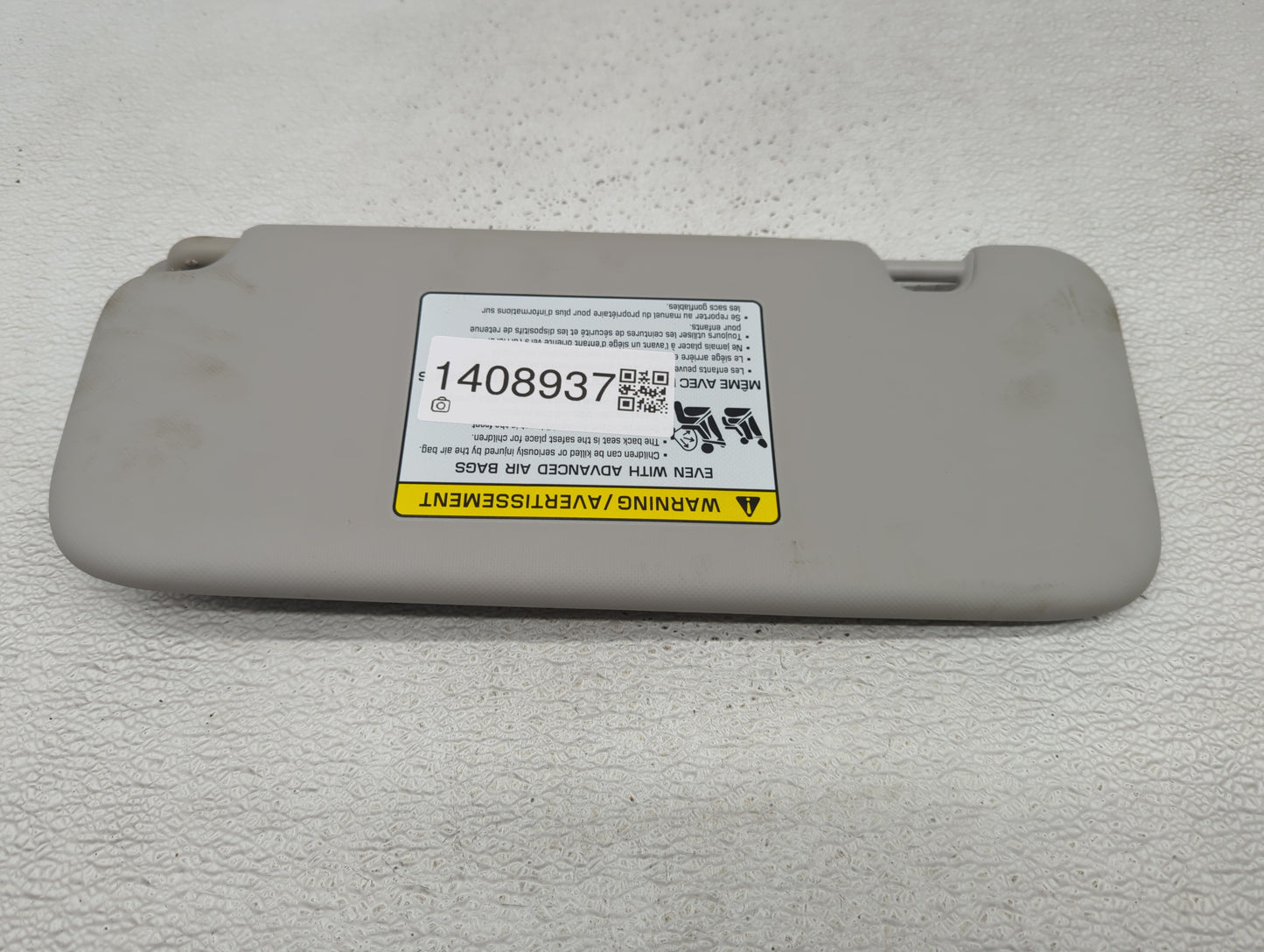 2022 Kia Forte Sun Visor Shade Replacement Passenger Right Mirror Fits OEM Used Auto Parts - Oemusedautoparts1.com