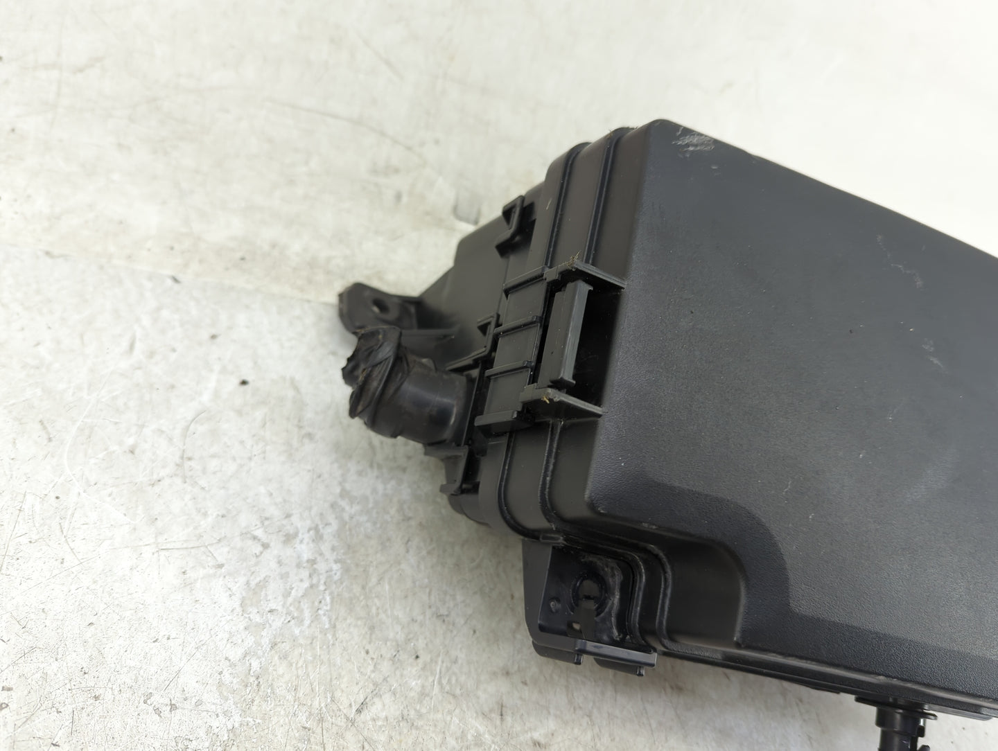 2022 Kia Forte Fusebox Fuse Box Panel Relay Module P/N:91435 M7220 Fits OEM Used Auto Parts - Oemusedautoparts1.com
