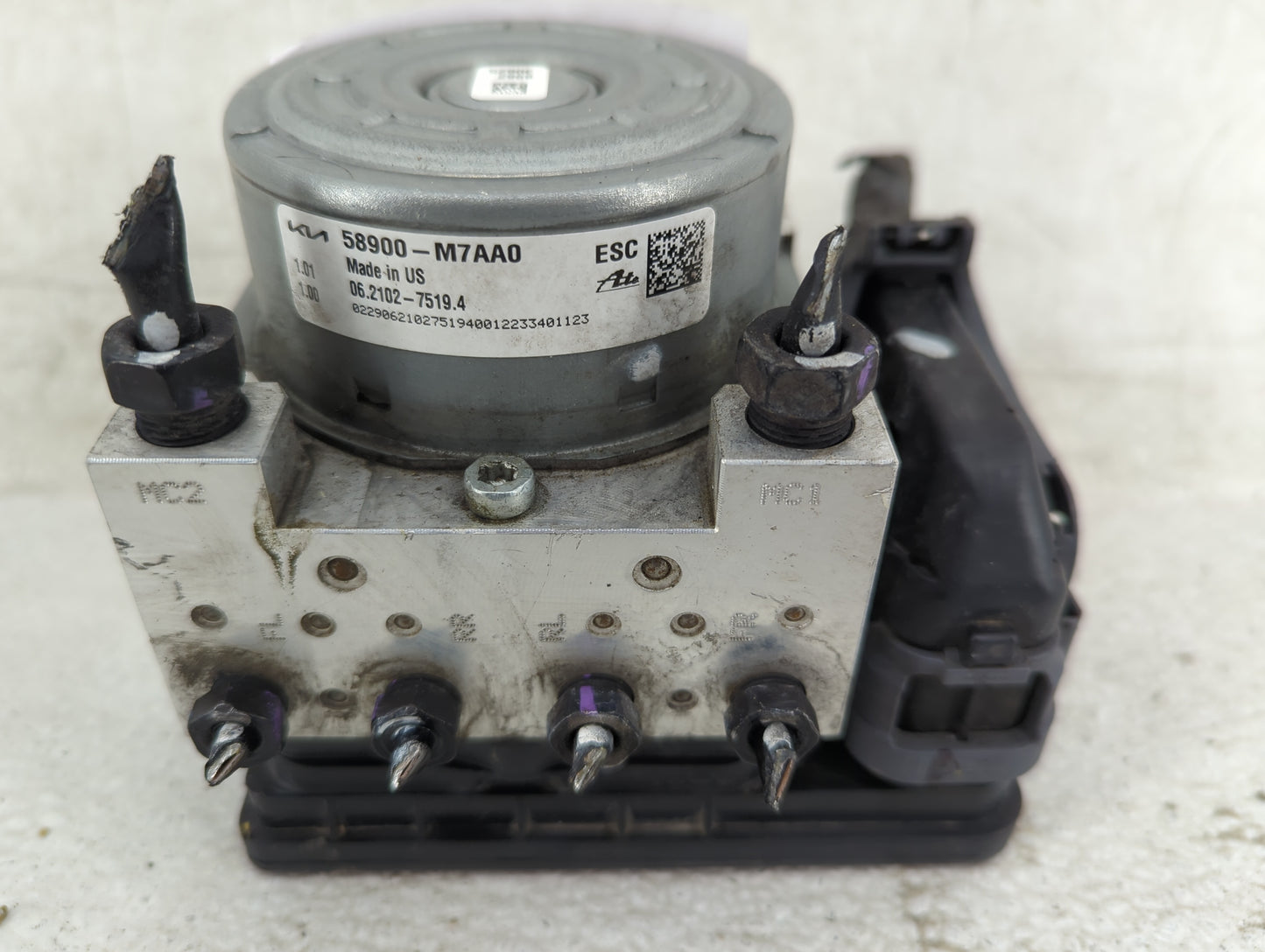2022 Kia Forte ABS Pump Control Module Replacement P/N:58900-M7AA0 06.2102-7519.4, 06.7109-5309.3, 06.7613-3582.1 Fits OEM U