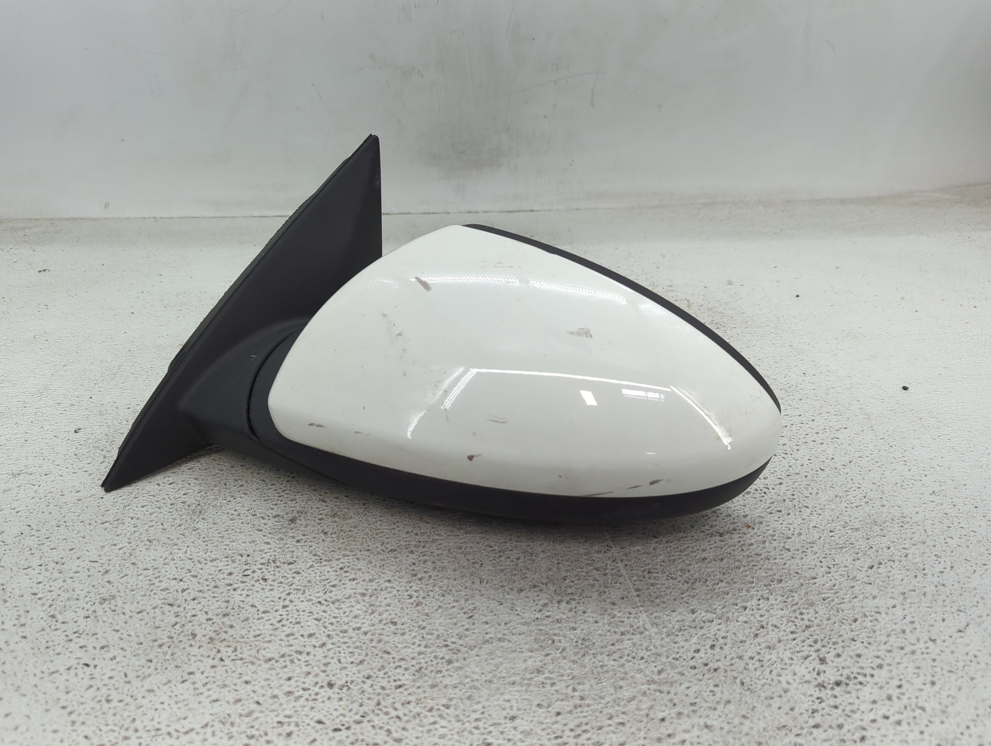 2019-2022 Kia Forte Driver Side View Mirror - Left Door Mirror OEM Used - Oemusedautoparts1.com