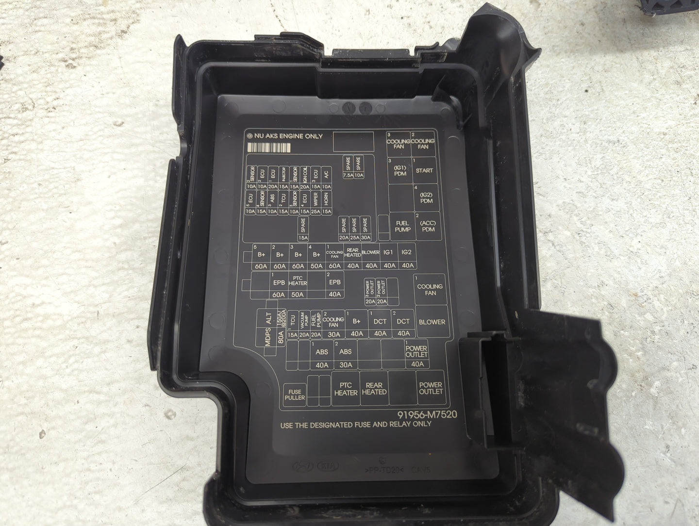 2022 Kia Forte Fusebox Fuse Box Panel Relay Module P/N:91475 M7050, CONT-G-TGDI, P078E050, 91956-M7520 Fits OEM Used Auto Pa