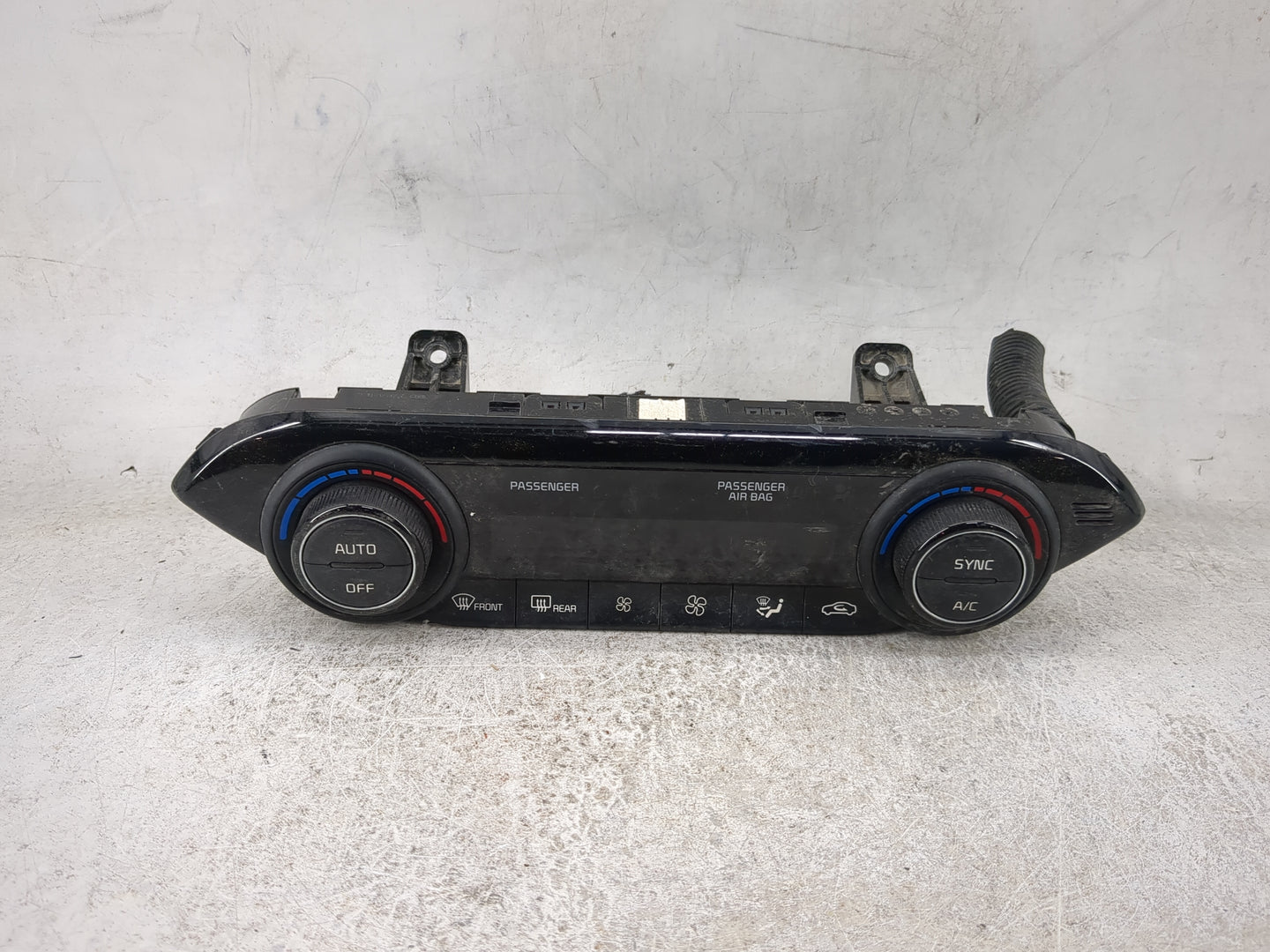 2022 Kia Forte Climate Control Module Temperature AC/Heater Replacement P/N:97250-M6EM0WK Fits OEM Used Auto Parts - Oemused