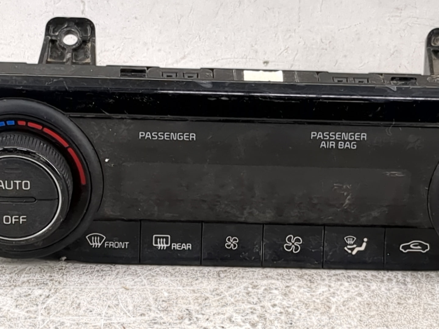 2022 Kia Forte Climate Control Module Temperature AC/Heater Replacement P/N:97250-M6EM0WK Fits OEM Used Auto Parts - Oemused
