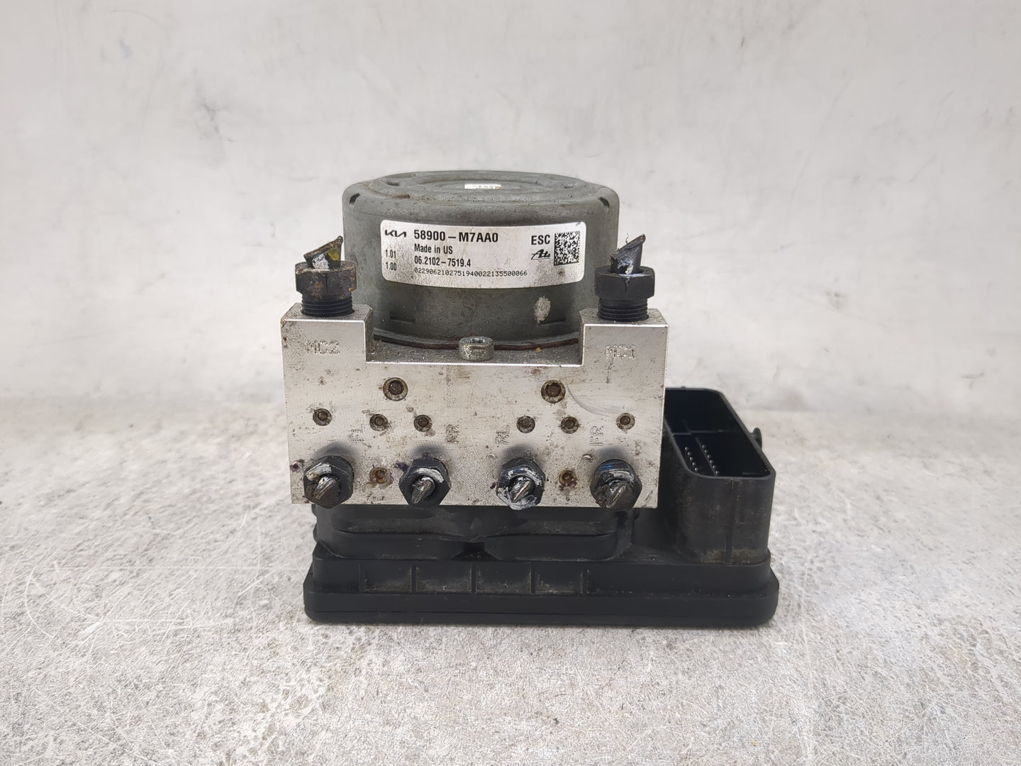 2022 Kia Forte ABS Pump Control Module Replacement P/N:58900-M7AA0 06.2102-7519.4 Fits OEM Used Auto Parts - Oemusedautopart