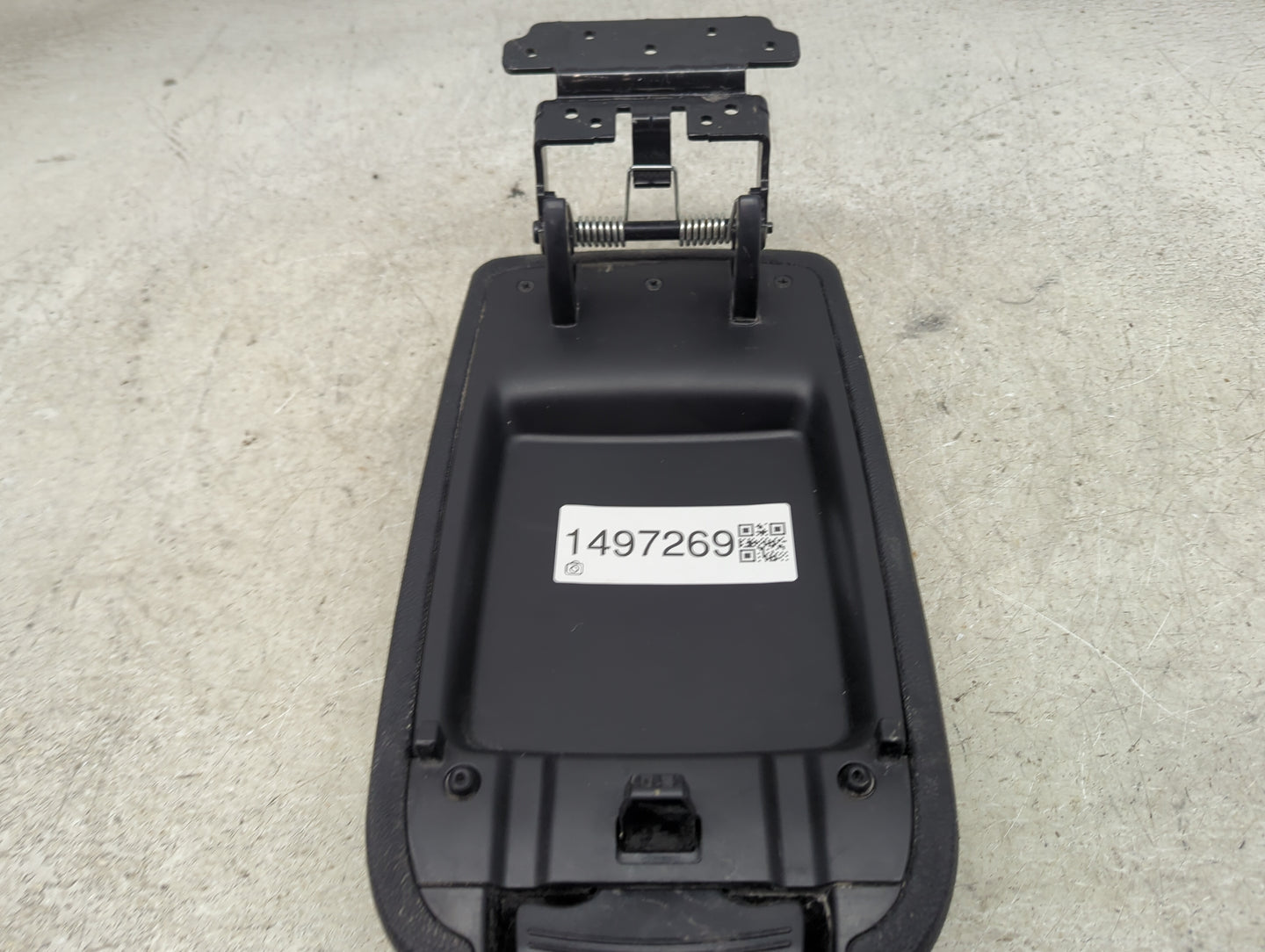 2022 Kia Forte Center Console Armrest Cover Lid P/N:84580-M7000 Fits OEM Used Auto Parts - Oemusedautoparts1.com