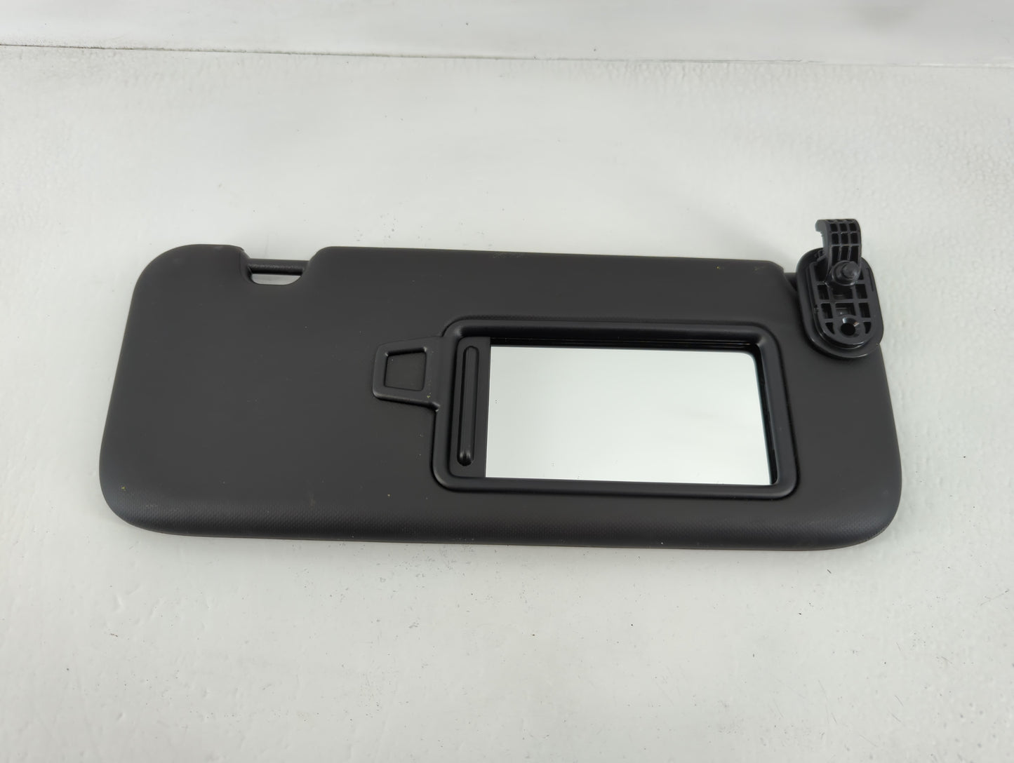 2022 Kia Forte Sun Visor Shade Replacement Passenger Right Mirror Fits OEM Used Auto Parts - Oemusedautoparts1.com