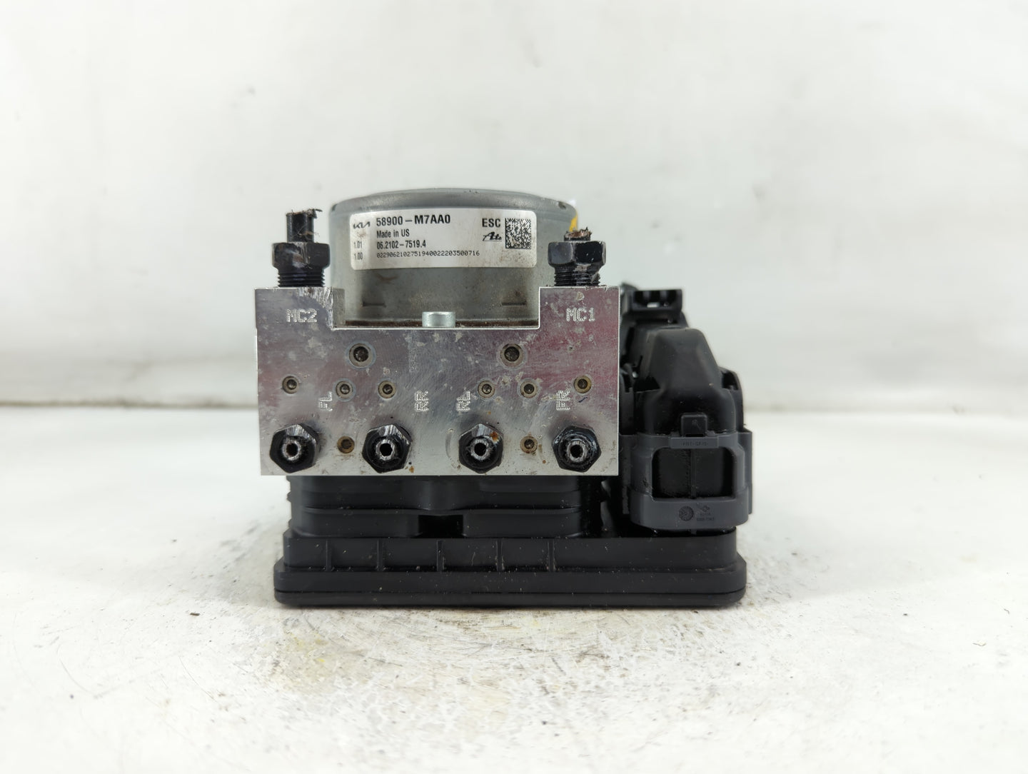 2022 Kia Forte ABS Pump Control Module Replacement P/N:58900-M7AA0 Fits OEM Used Auto Parts - Oemusedautoparts1.com