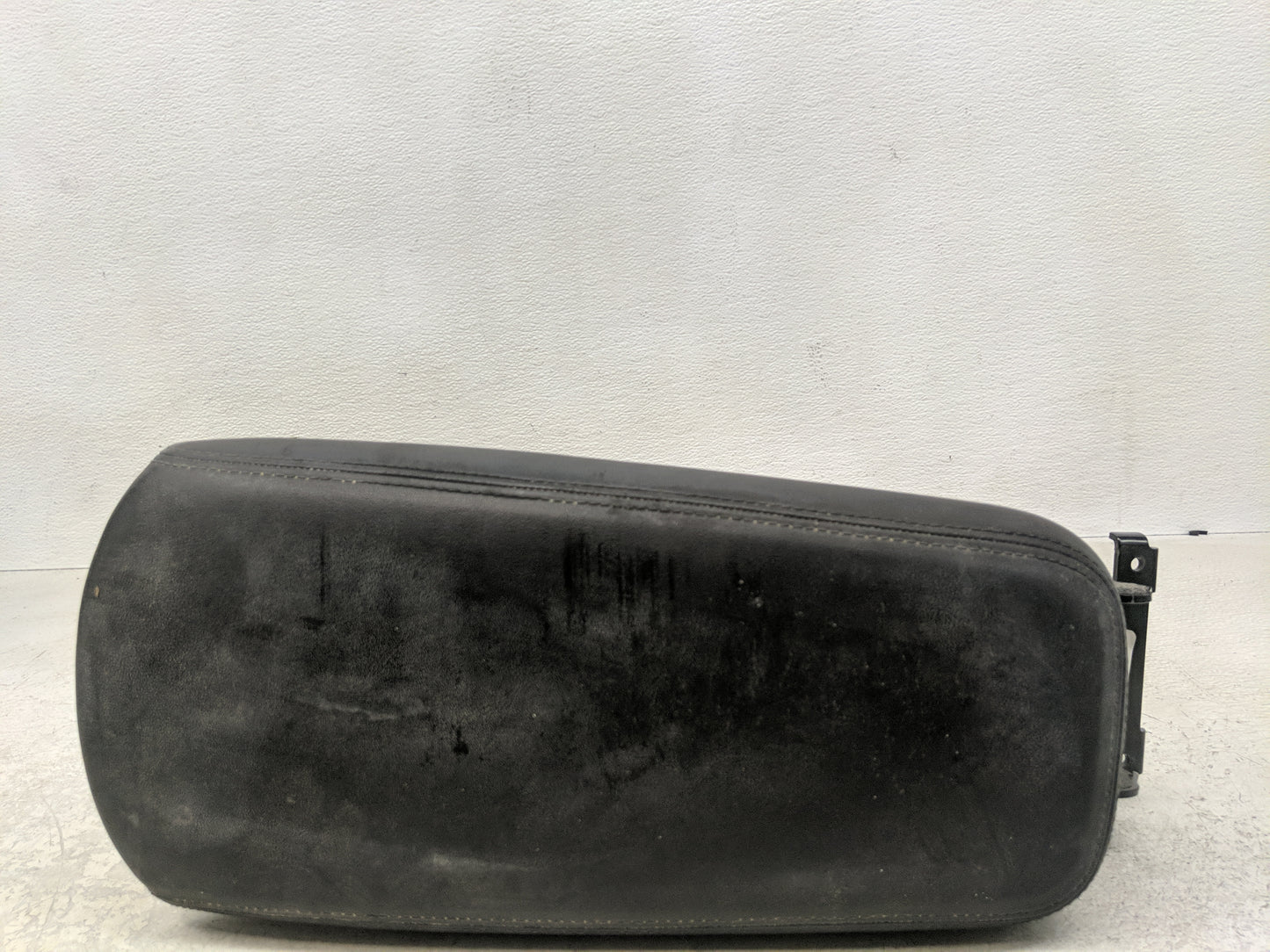 2022 Kia K5 Center Console Armrest Cover Lid Fits OEM Used Auto Parts - Oemusedautoparts1.com