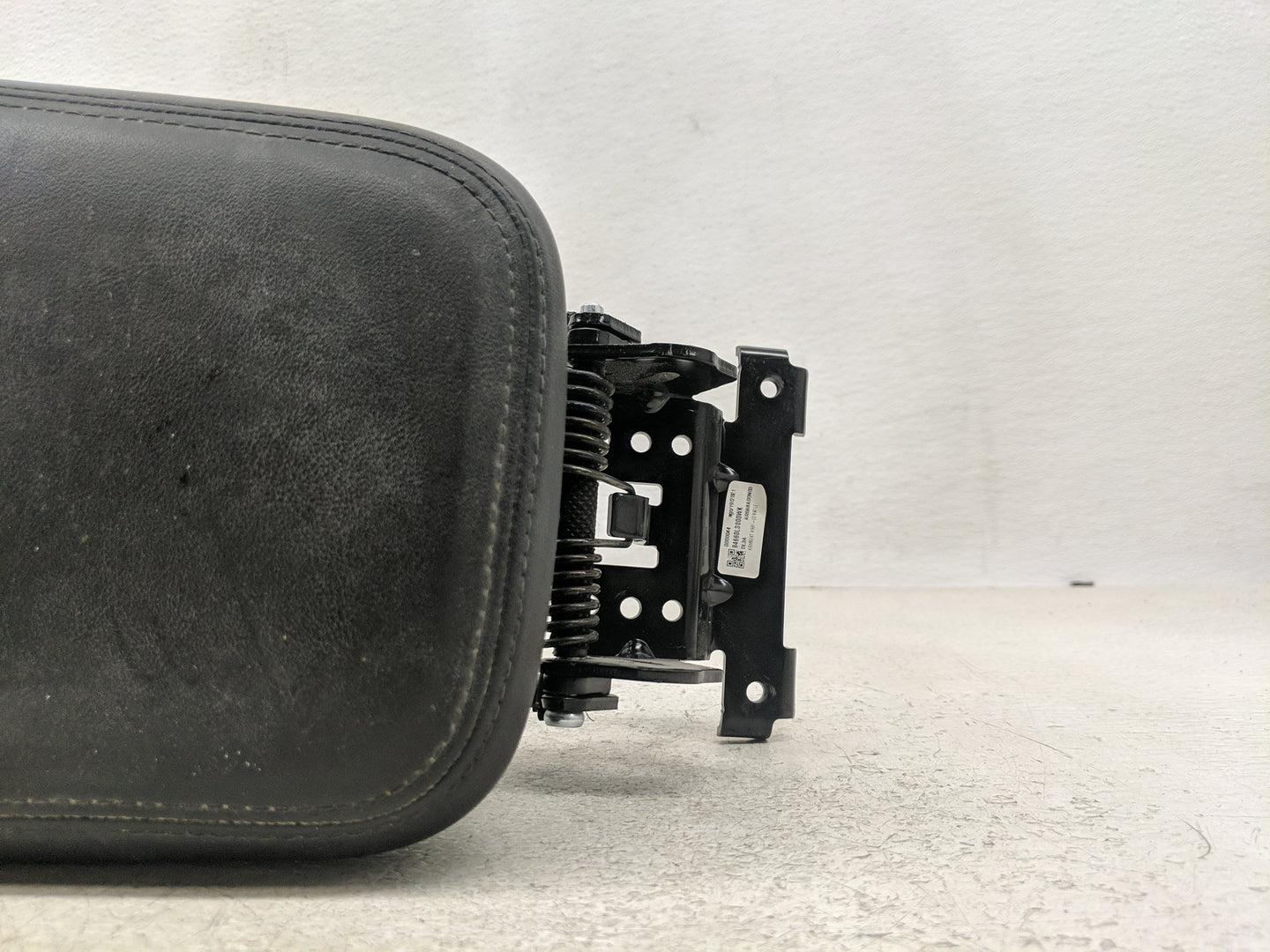 2022 Kia K5 Center Console Armrest Cover Lid Fits OEM Used Auto Parts - Oemusedautoparts1.com