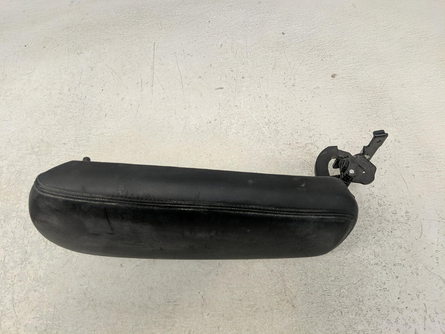 2022 Kia K5 Center Console Armrest Cover Lid Fits OEM Used Auto Parts - Oemusedautoparts1.com