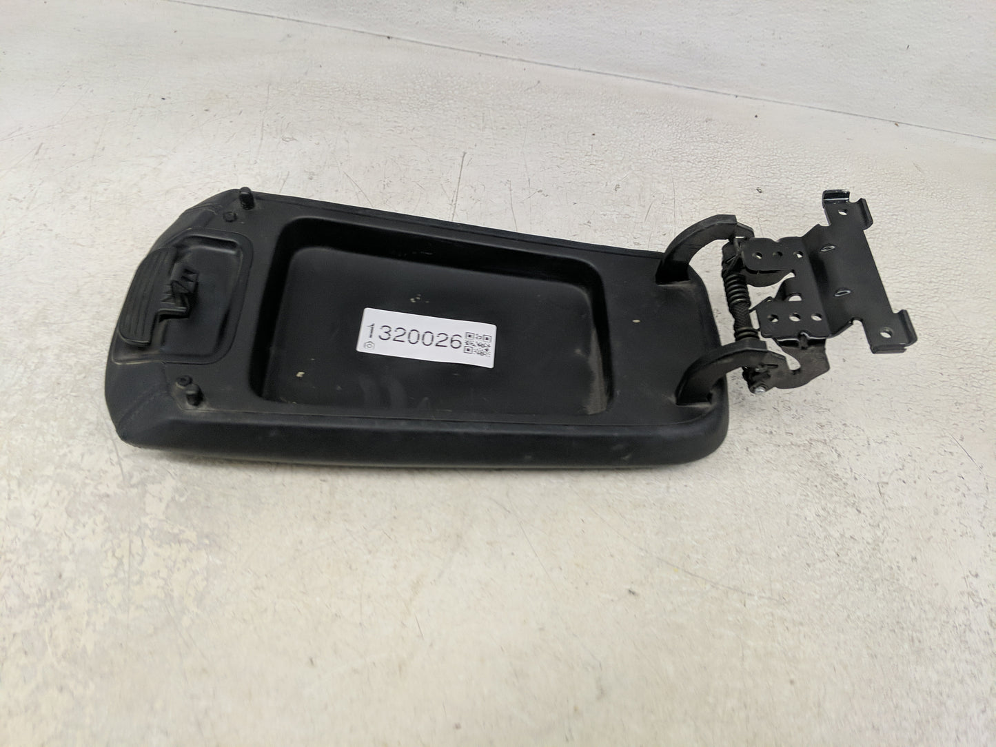 2022 Kia K5 Center Console Armrest Cover Lid Fits OEM Used Auto Parts - Oemusedautoparts1.com