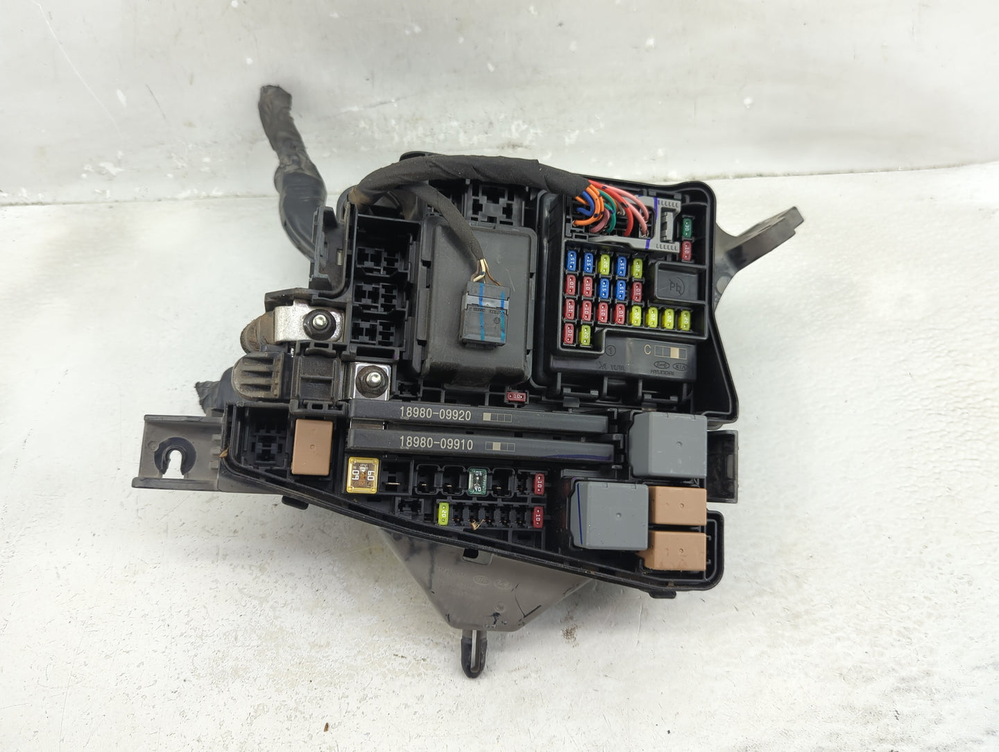 2022 Kia K5 Fusebox Fuse Box Panel Relay Module P/N:91955-L3450 Fits OEM Used Auto Parts - Oemusedautoparts1.com