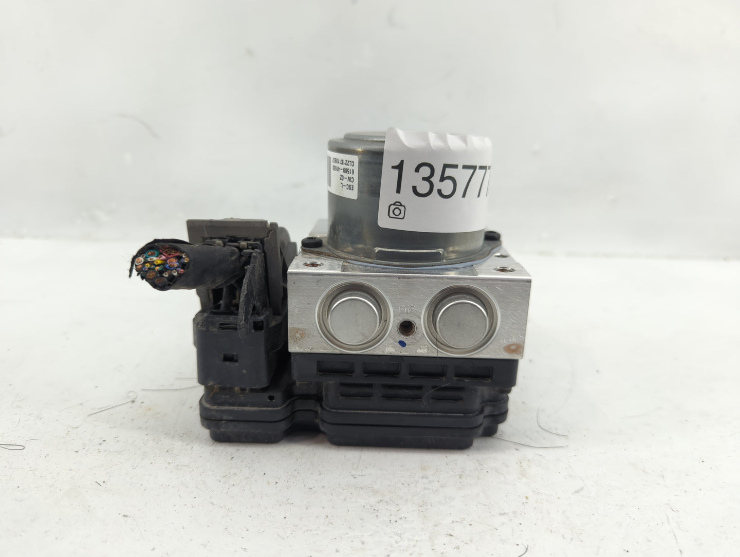 2021 Kia K5 ABS Pump Control Module Replacement P/N:61589-41600 58900-L3100 Fits OEM Used Auto Parts - Oemusedautoparts1.com