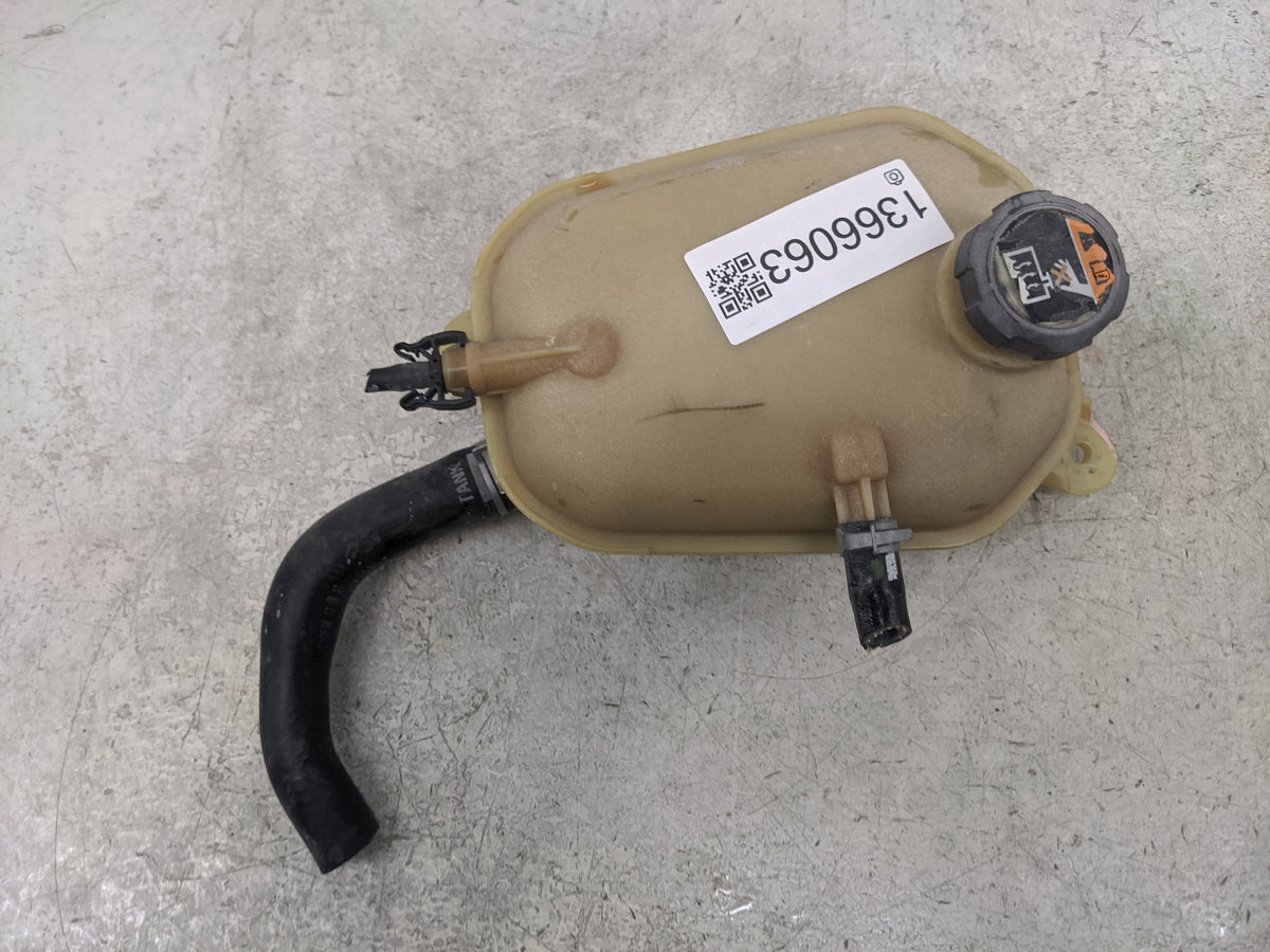 2021-2021 Kia K5 Radiator Coolant Overflow Expansion Tank Bottle 1366063 - Oemusedautoparts1.com