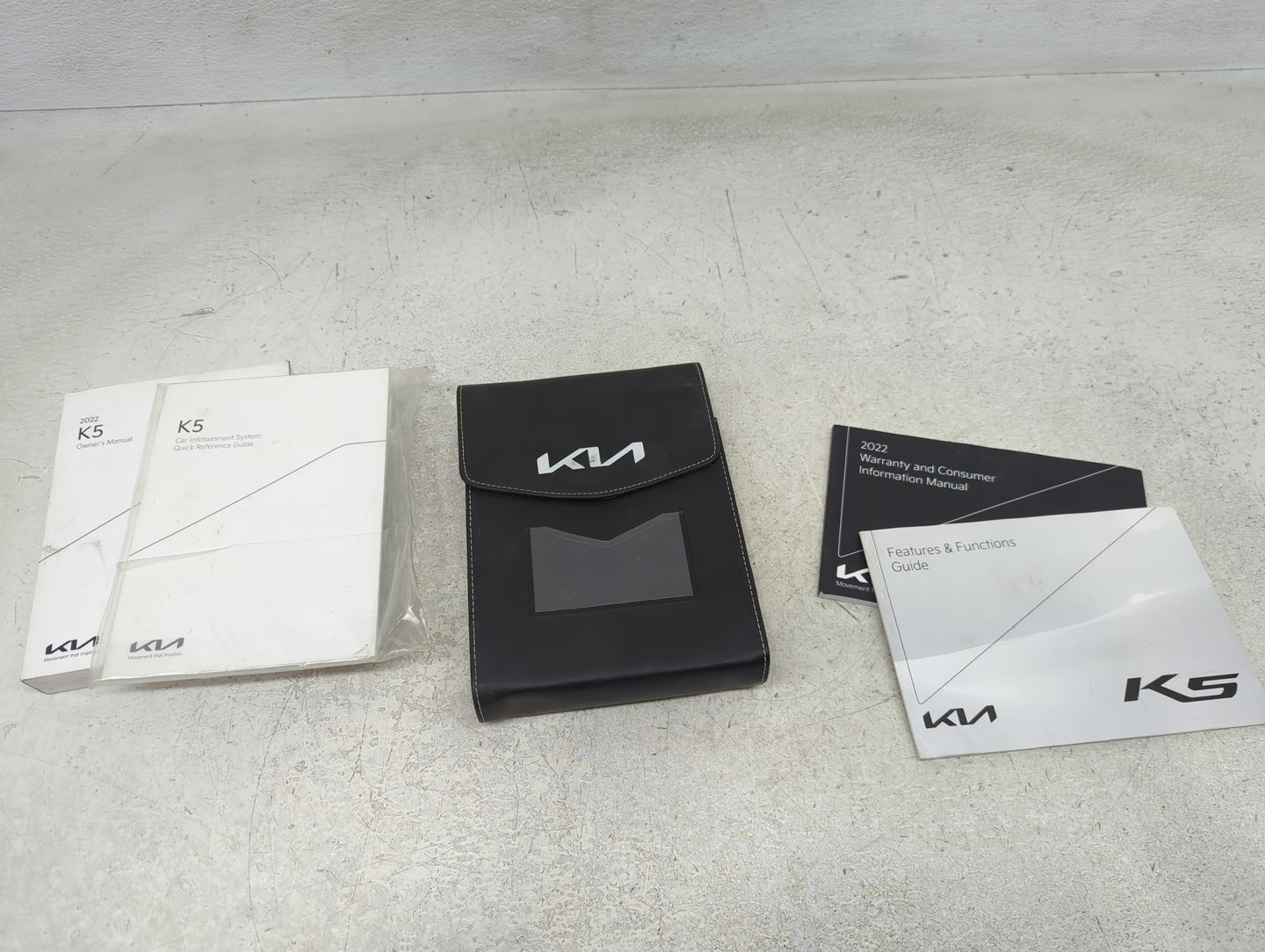 2022 Kia K5 Owners Manual Book Guide P/N:NEG5-EU15A OEM Used Auto Parts - Oemusedautoparts1.com