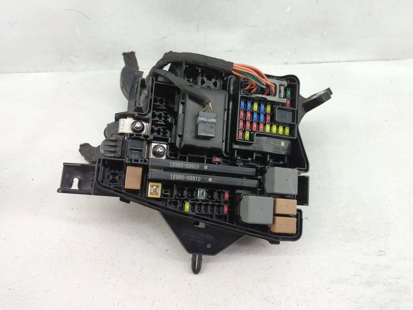 2022 Kia K5 Fusebox Fuse Box Panel Relay Module P/N:91955-L3450 Fits OEM Used Auto Parts - Oemusedautoparts1.com