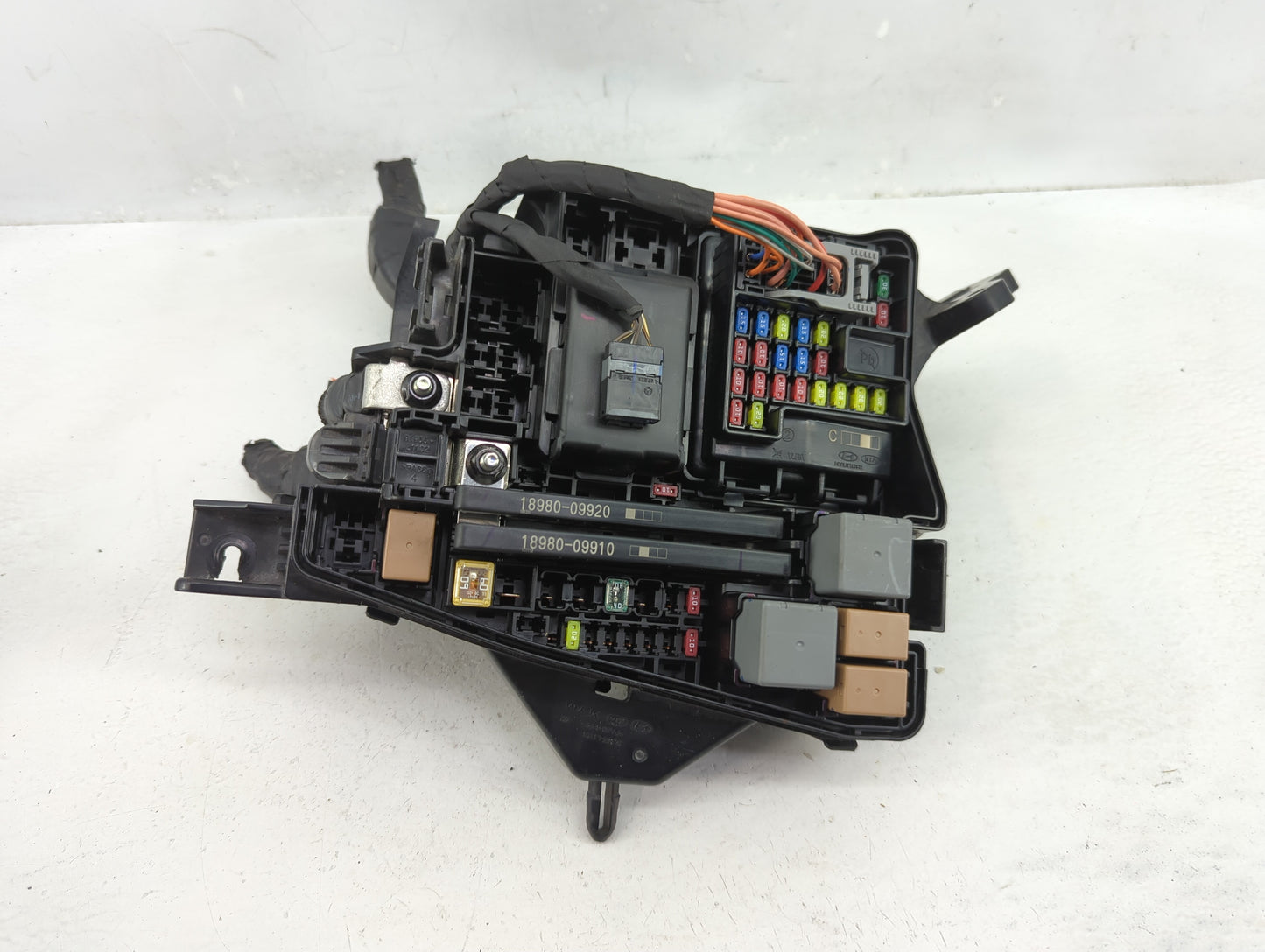 2022 Kia K5 Fusebox Fuse Box Panel Relay Module P/N:91955-L3450 Fits OEM Used Auto Parts - Oemusedautoparts1.com