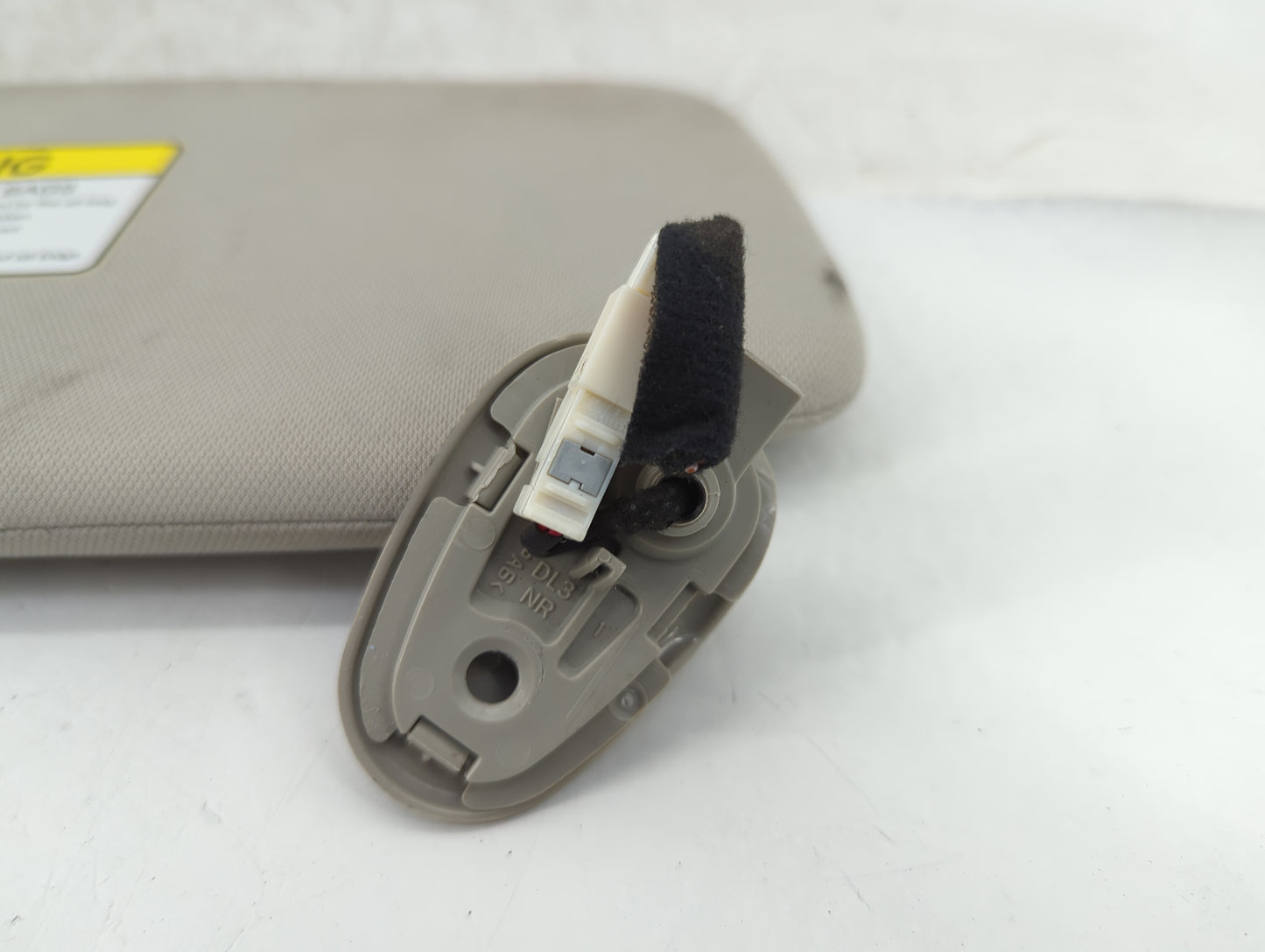 2021 Kia K5 Sun Visor Shade Replacement Passenger Right Mirror Fits OEM Used Auto Parts - Oemusedautoparts1.com