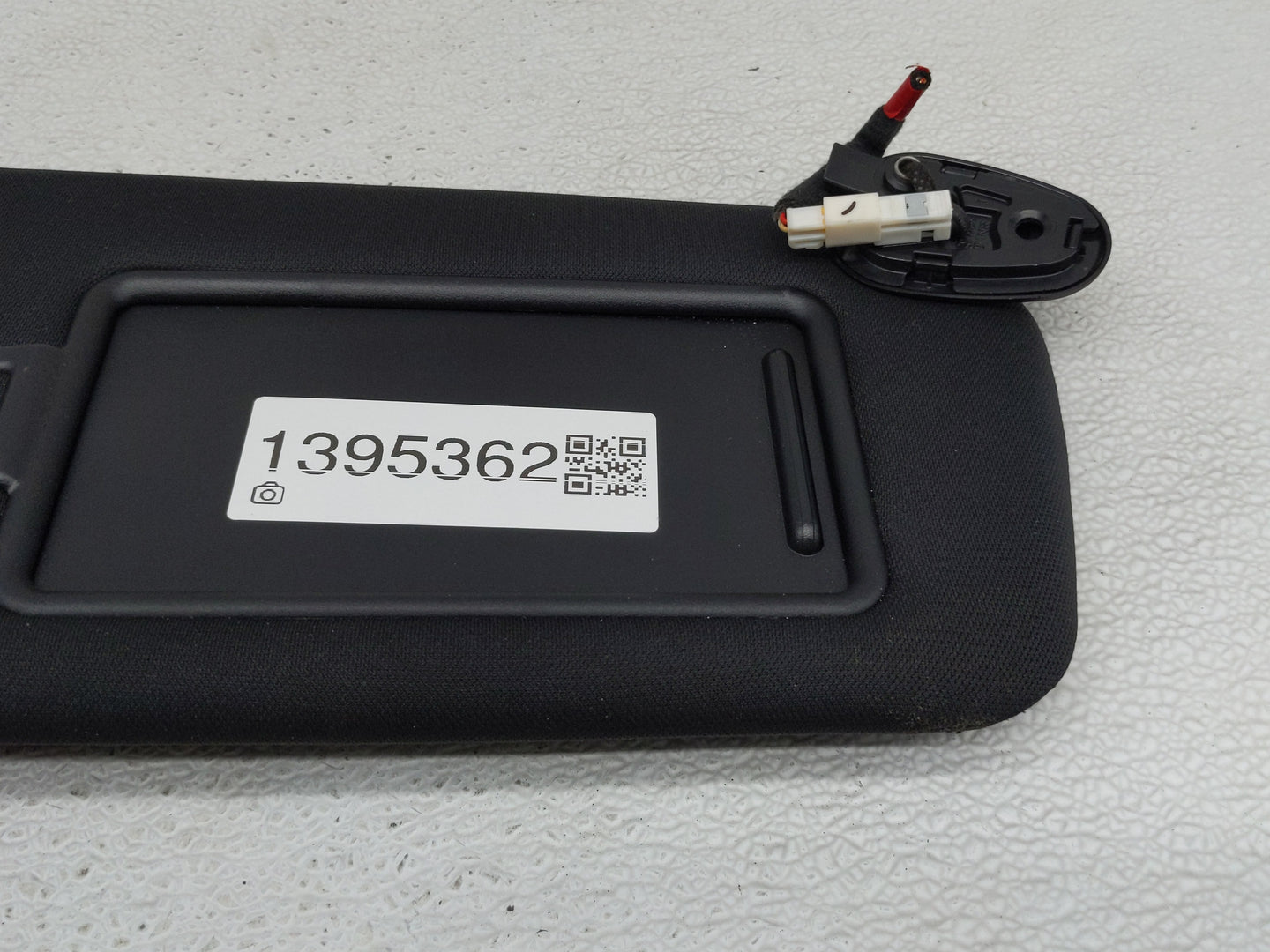 2021 Kia K5 Sun Visor Shade Replacement Passenger Right Mirror Fits OEM Used Auto Parts - Oemusedautoparts1.com