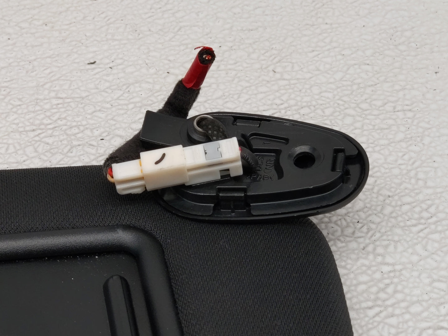 2021 Kia K5 Sun Visor Shade Replacement Passenger Right Mirror Fits OEM Used Auto Parts - Oemusedautoparts1.com