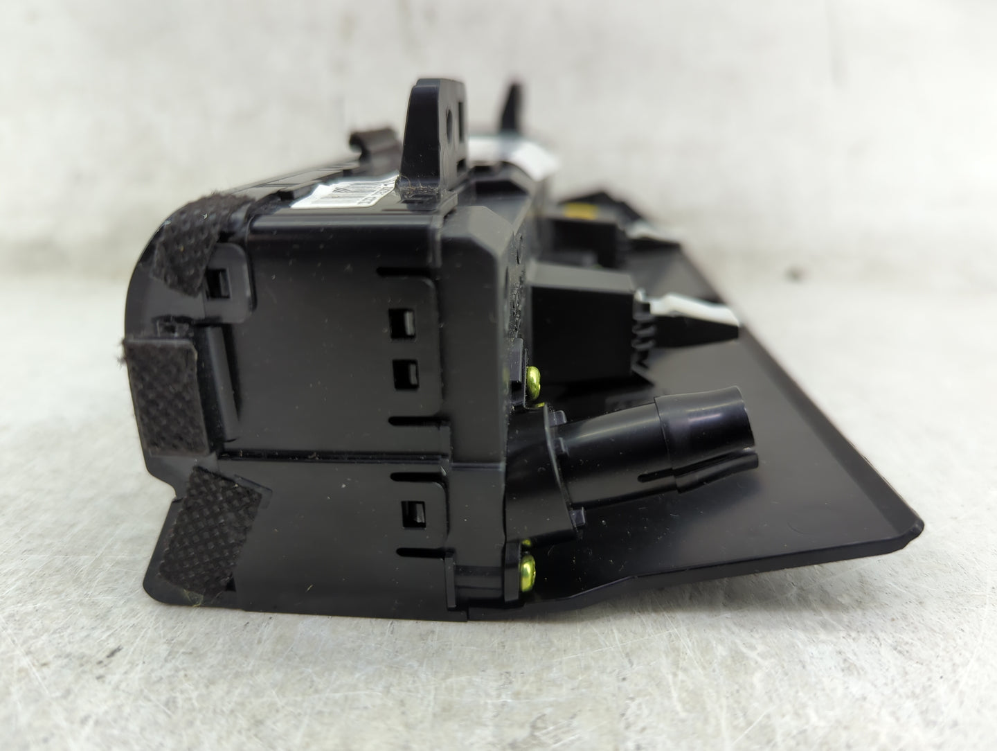 2021 Kia K5 Climate Control Module Temperature AC/Heater Replacement P/N:97250-L3200 Q138320L Fits OEM Used Auto Parts - Oem
