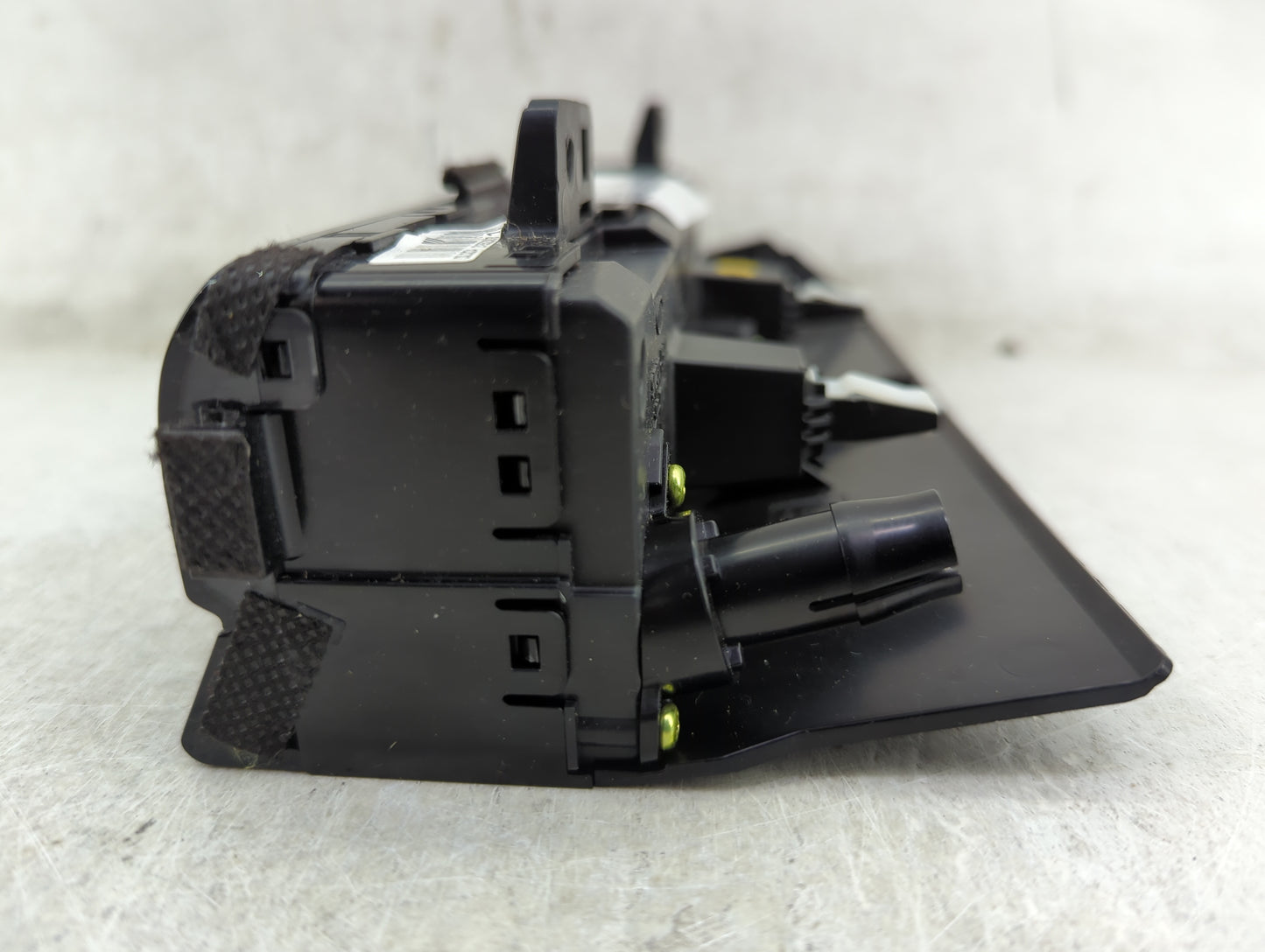 2021 Kia K5 Climate Control Module Temperature AC/Heater Replacement P/N:97250-L3200 Q138320L Fits OEM Used Auto Parts - Oem