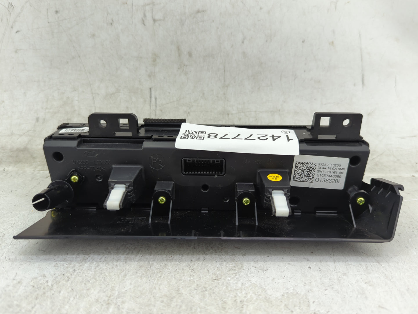 2021 Kia K5 Climate Control Module Temperature AC/Heater Replacement P/N:97250-L3200 Q138320L Fits OEM Used Auto Parts - Oem