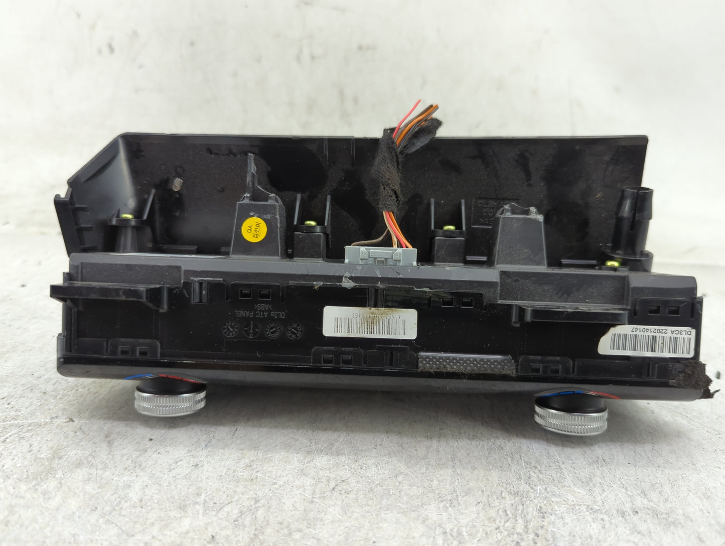 2022 Kia K5 Climate Control Module Temperature AC/Heater Replacement P/N:97250-L3200 Fits OEM Used Auto Parts - Oemusedautop
