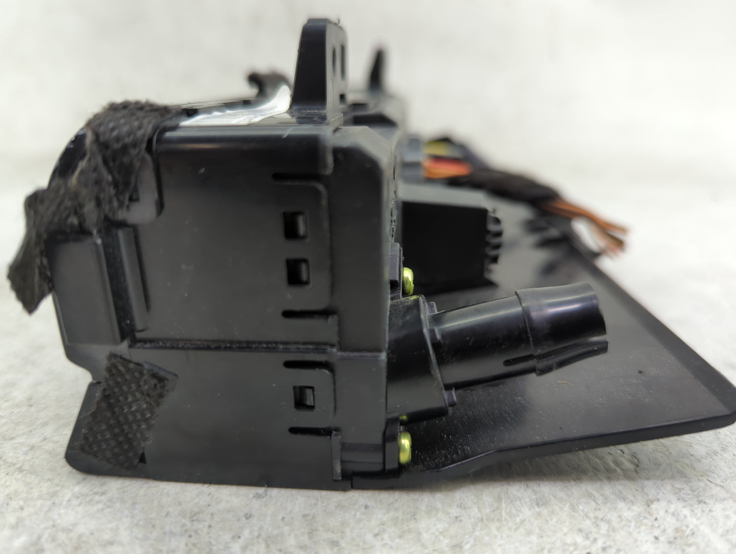 2022 Kia K5 Climate Control Module Temperature AC/Heater Replacement P/N:97250-L3200 Fits OEM Used Auto Parts - Oemusedautop
