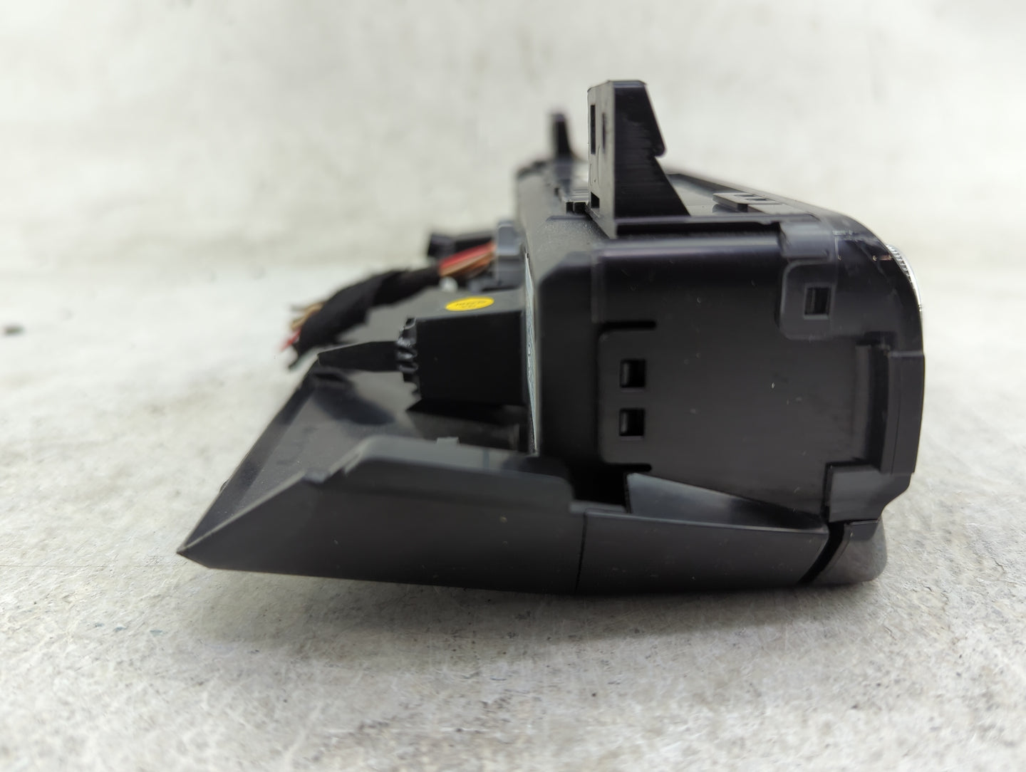 2022 Kia K5 Climate Control Module Temperature AC/Heater Replacement P/N:97250-L3200 Fits OEM Used Auto Parts - Oemusedautop
