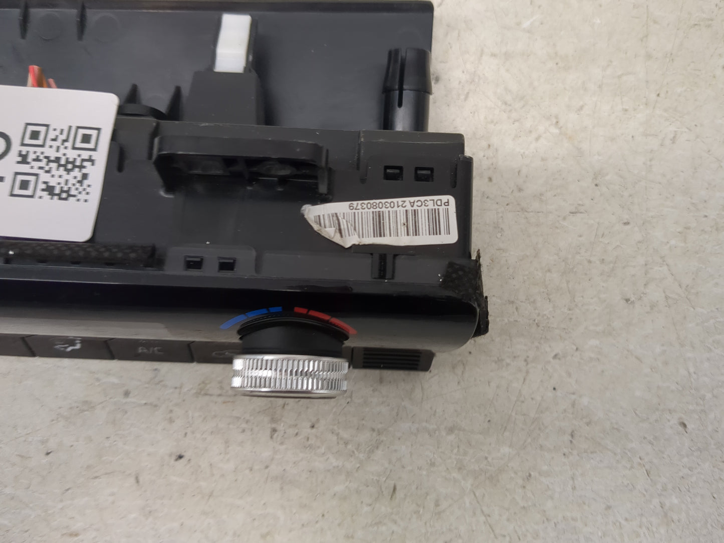 2022 Kia K5 Climate Control Module Temperature AC/Heater Replacement P/N:97250-L3XXX 97250-L3200 Fits OEM Used Auto Parts - 