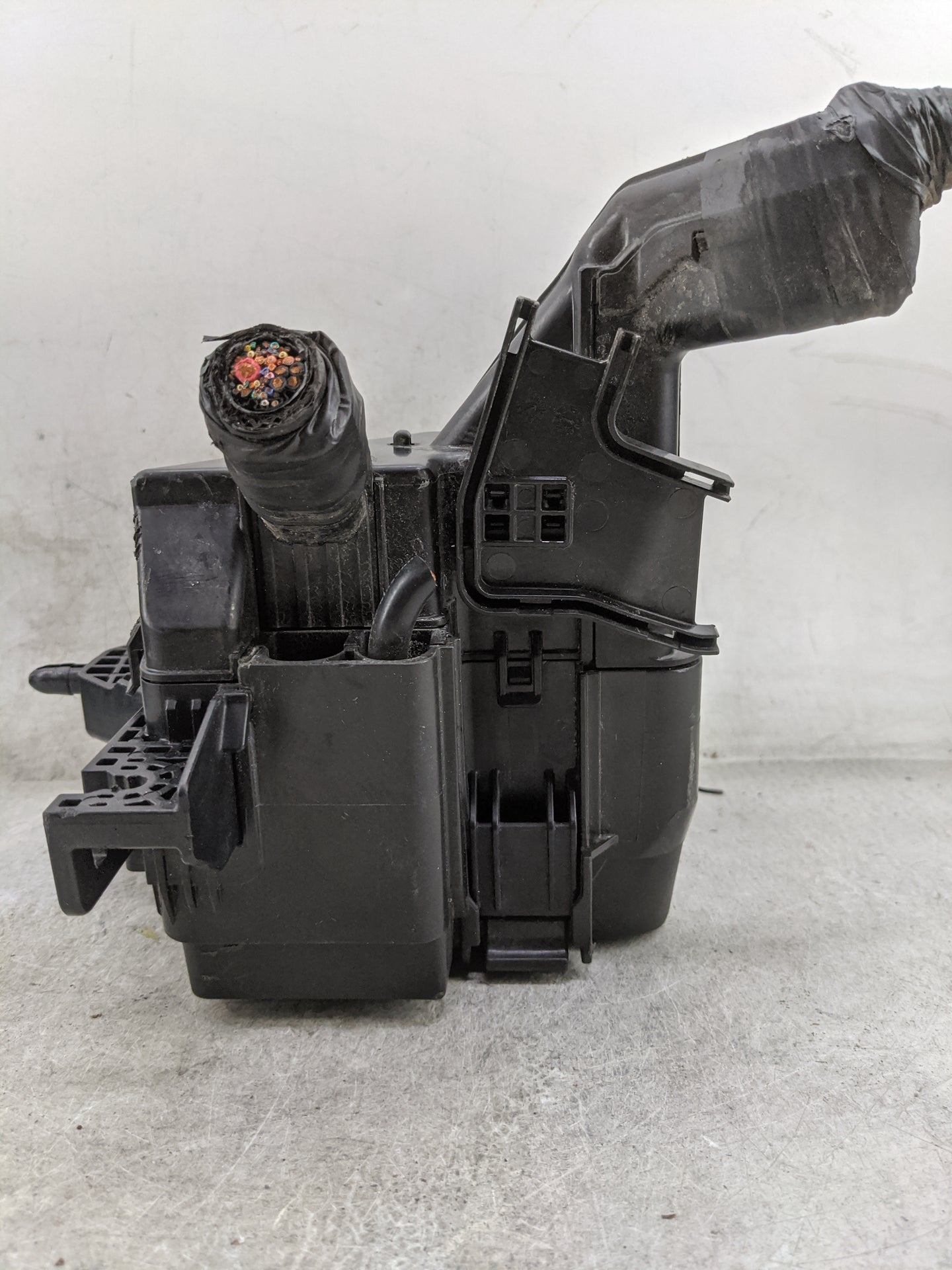 2022 Kia K5 Fusebox Fuse Box Panel Relay Module P/N:91400 Fits OEM Used Auto Parts - Oemusedautoparts1.com