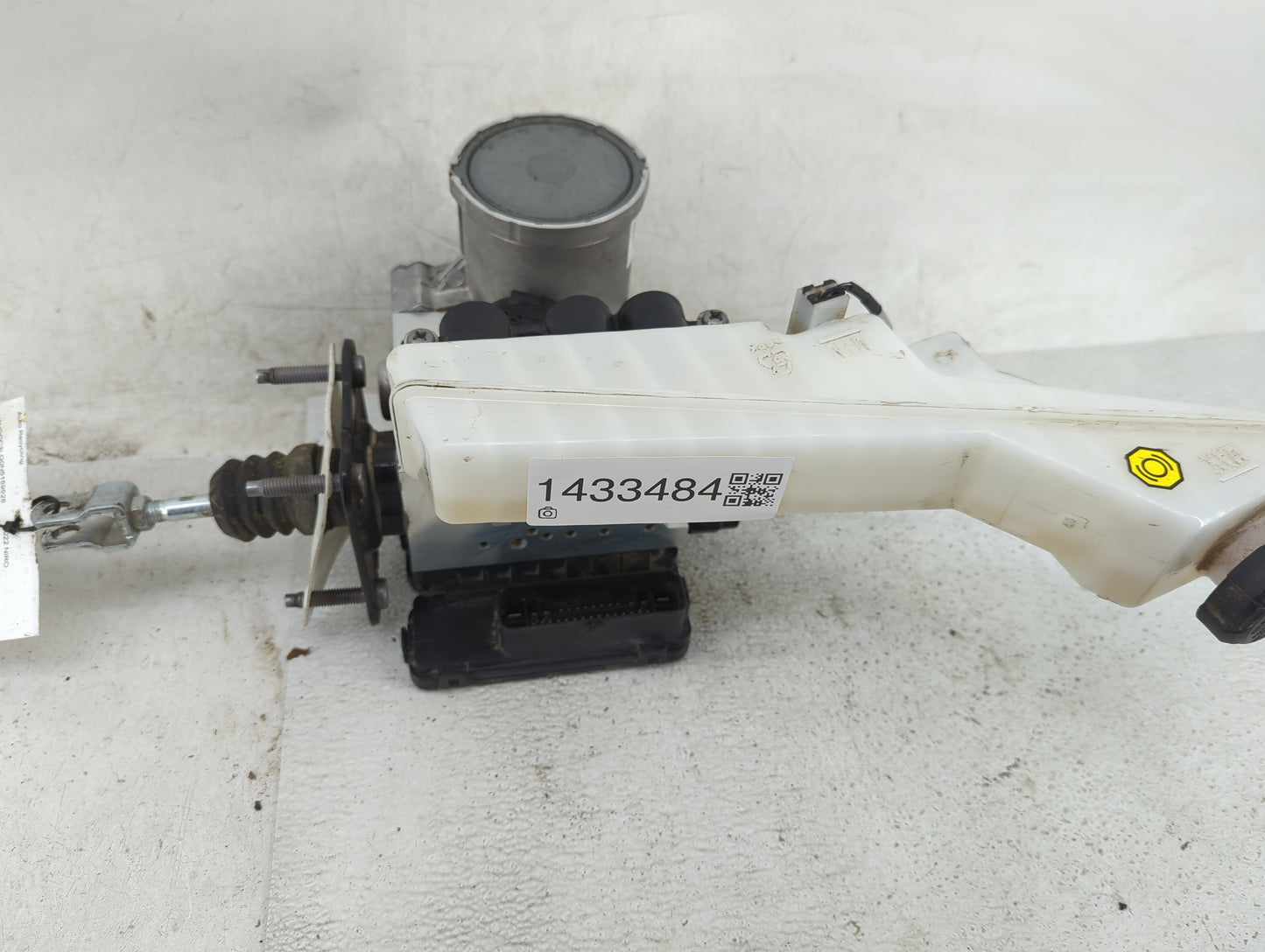 2022 Kia Niro ABS Pump Control Module Replacement P/N:58500-Q4300 BA10000500, RCYB1A0230A0 Fits OEM Used Auto Parts - Oemuse