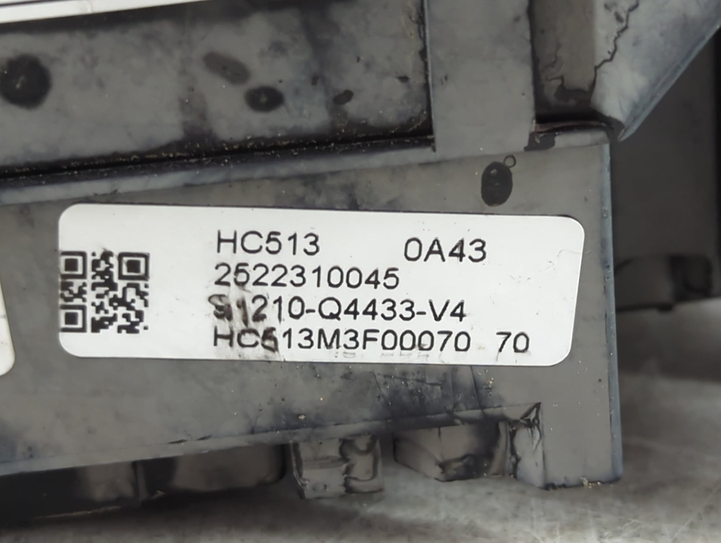 2020 Kia Niro Fusebox Fuse Box Panel Relay Module Fits OEM Used Auto Parts - Oemusedautoparts1.com