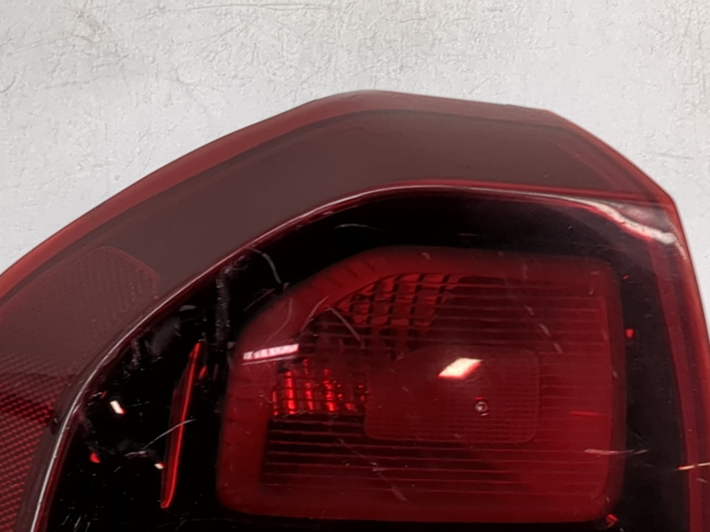 2017-2020 Kia Niro Tail Light Assembly Driver Left OEM P/N:92401G5010 Fits Fits 2017 2018 2019 2020 OEM Used Auto Parts - Oe