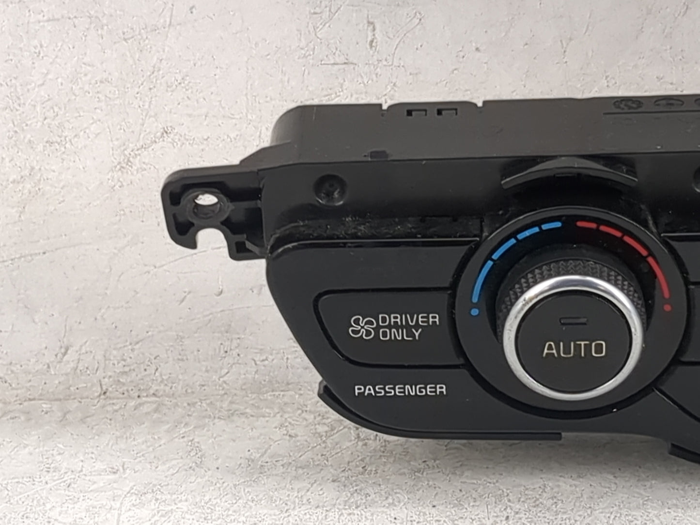 2020 Kia Niro Climate Control Module Temperature AC/Heater Replacement P/N:97250G5CH0 Fits OEM Used Auto Parts - Oemusedauto