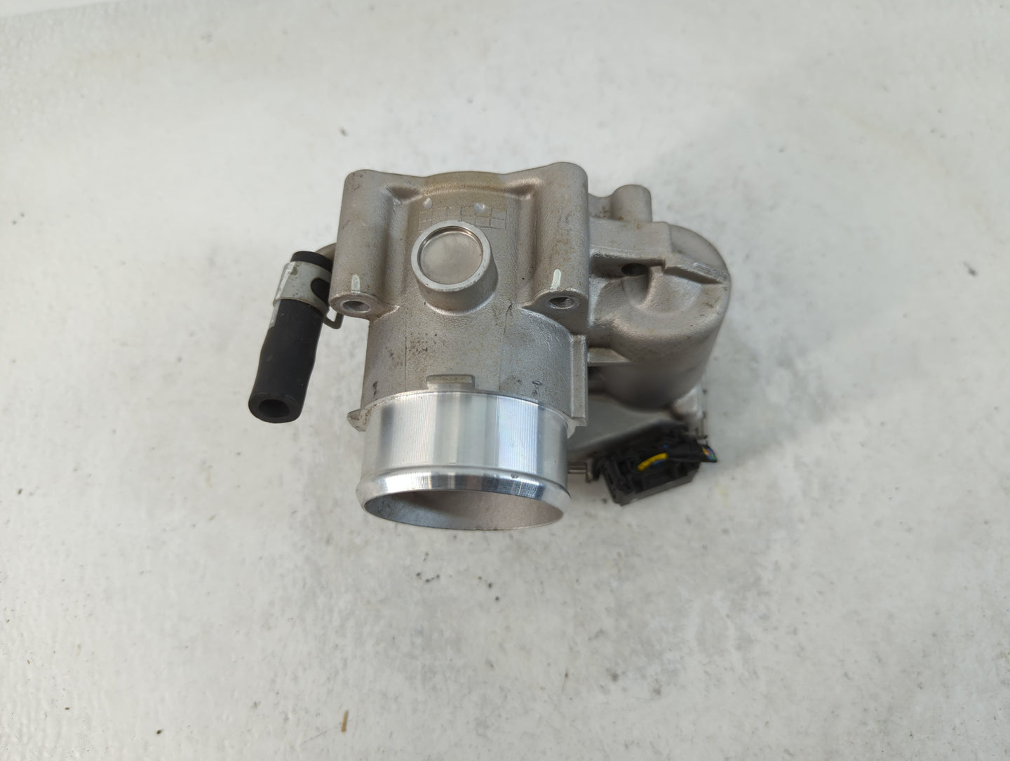 2017-2020 Kia Niro Throttle Body P/N:35100-03HA0 Fits Fits 2017 2018 2019 2020 2021 2022 OEM Used Auto Parts - Oemusedautopa
