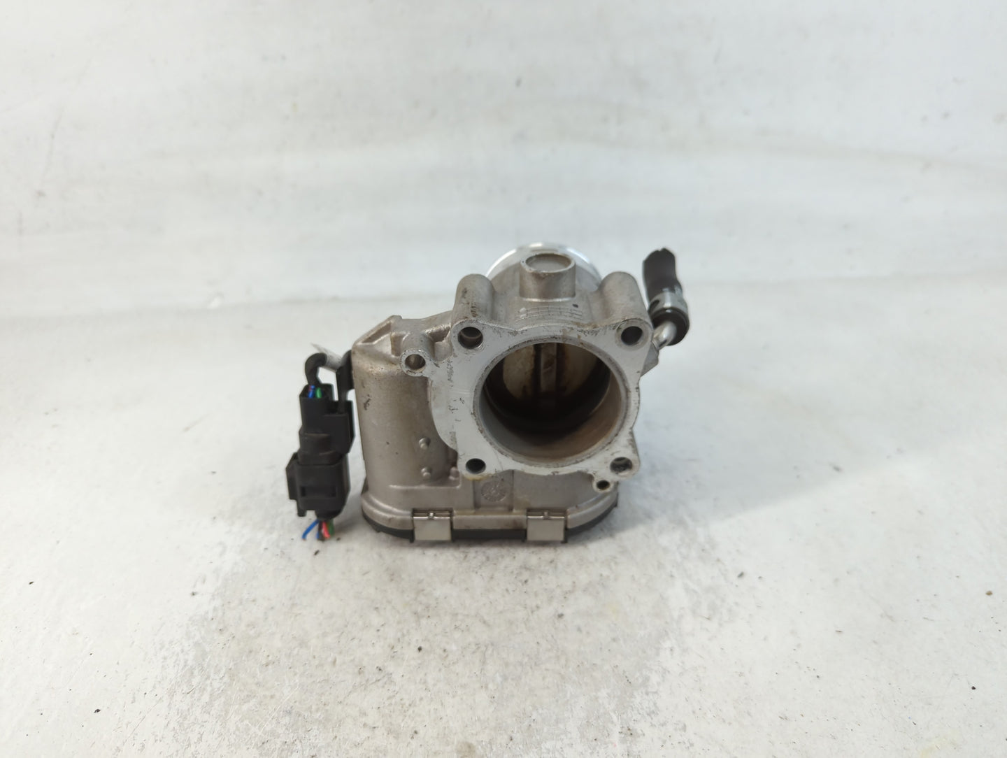 2017-2020 Kia Niro Throttle Body P/N:35100-03HA0 Fits Fits 2017 2018 2019 2020 2021 2022 OEM Used Auto Parts - Oemusedautopa