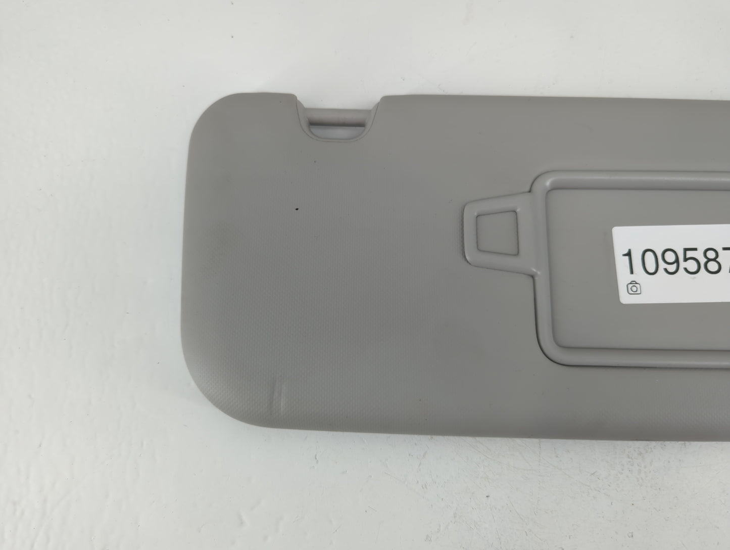 2018-2020 Kia Rio Sun Visor Shade Replacement Passenger Right Mirror Fits Fits 2018 2019 2020 2021 2022 OEM Used Auto Parts 