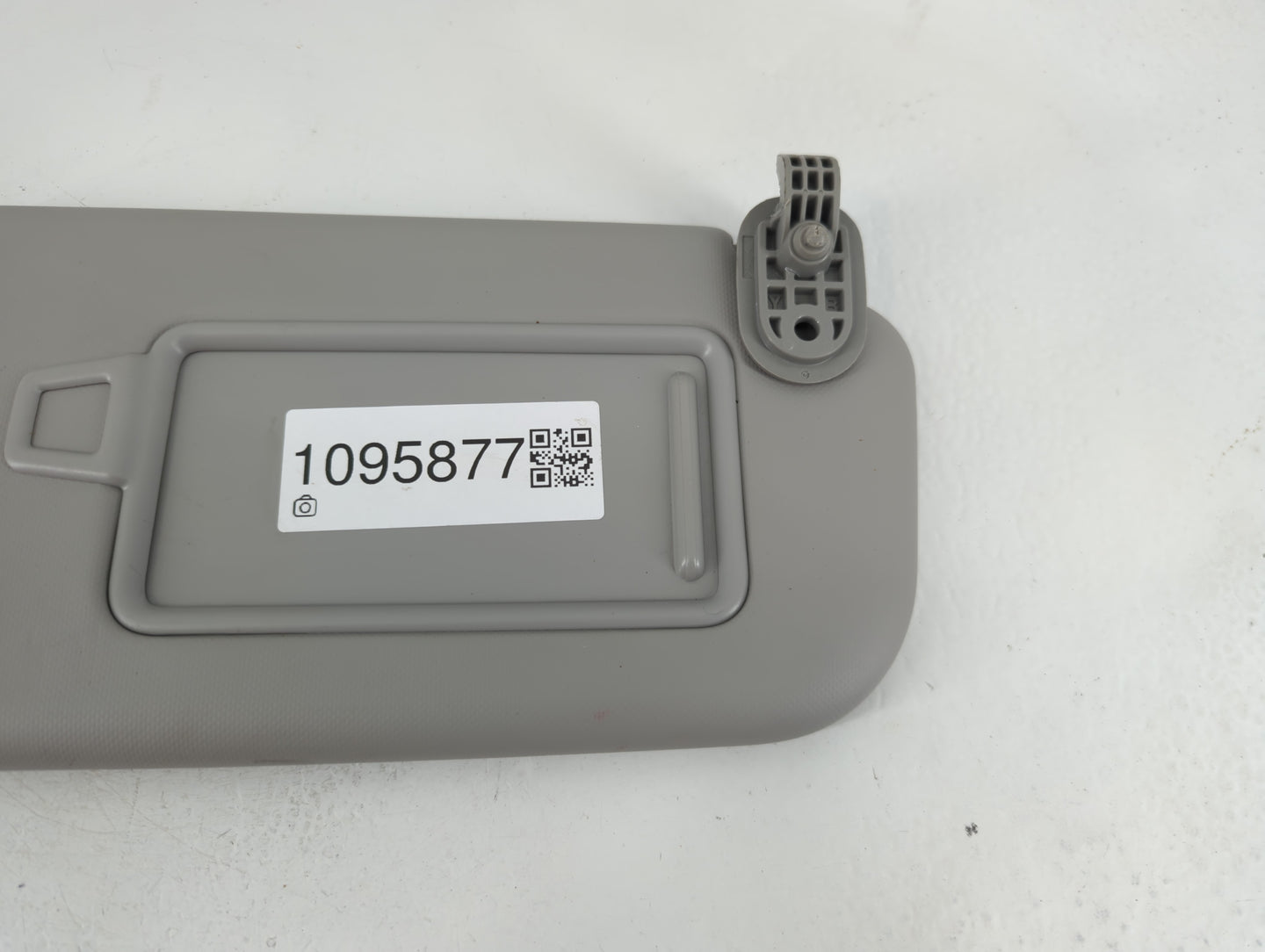 2018-2020 Kia Rio Sun Visor Shade Replacement Passenger Right Mirror Fits Fits 2018 2019 2020 2021 2022 OEM Used Auto Parts 