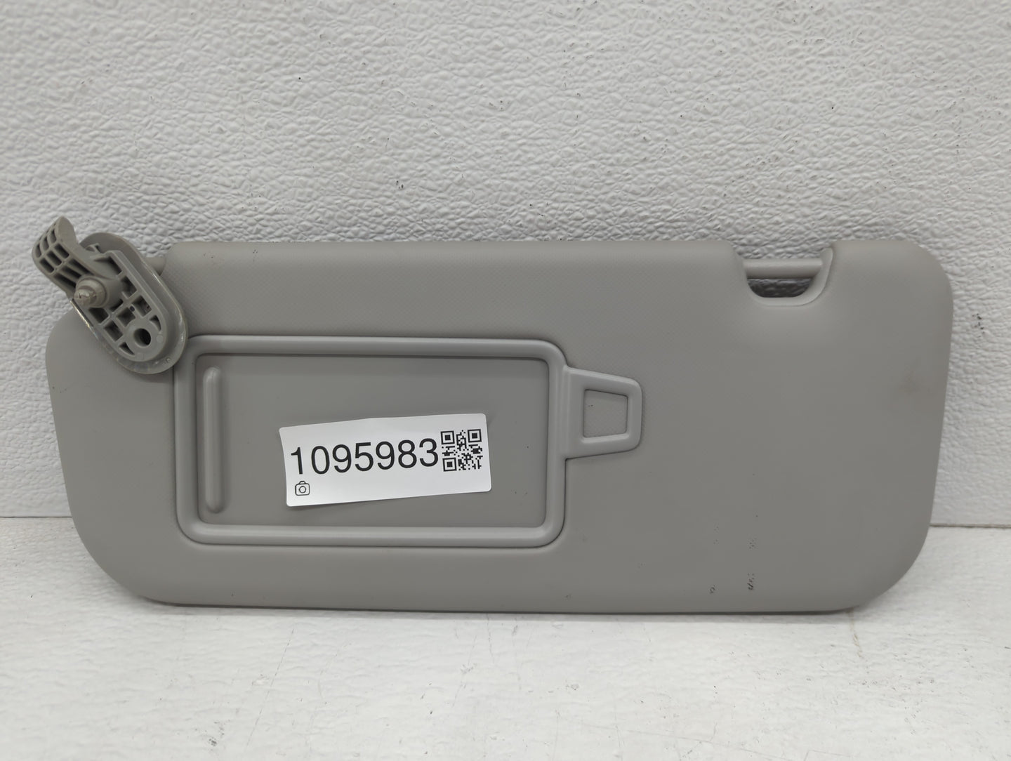 2018-2020 Kia Rio Sun Visor Shade Replacement Driver Left Mirror Fits Fits 2018 2019 2020 2021 2022 OEM Used Auto Parts - Oe