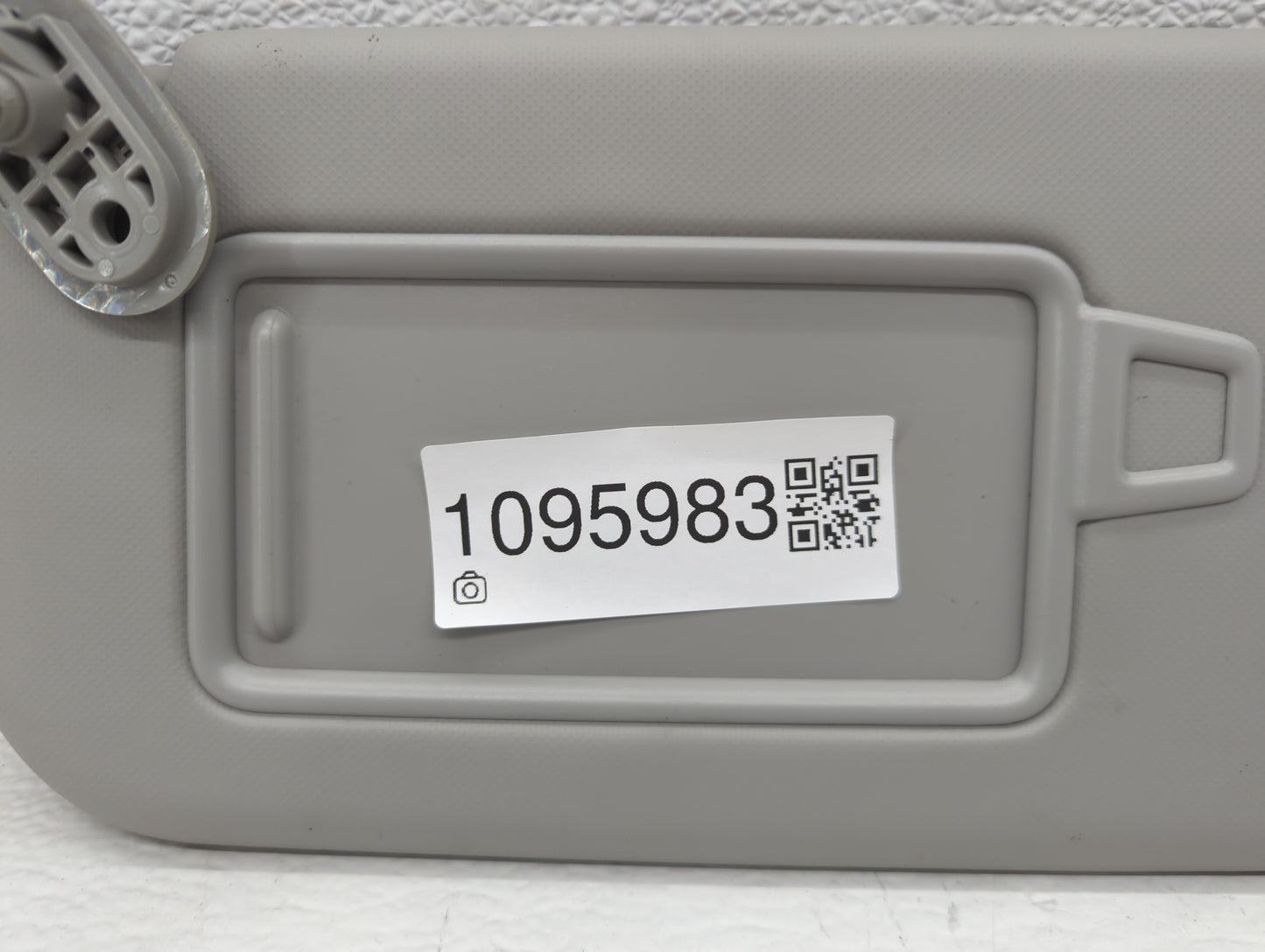 2018-2020 Kia Rio Sun Visor Shade Replacement Driver Left Mirror Fits Fits 2018 2019 2020 2021 2022 OEM Used Auto Parts - Oe