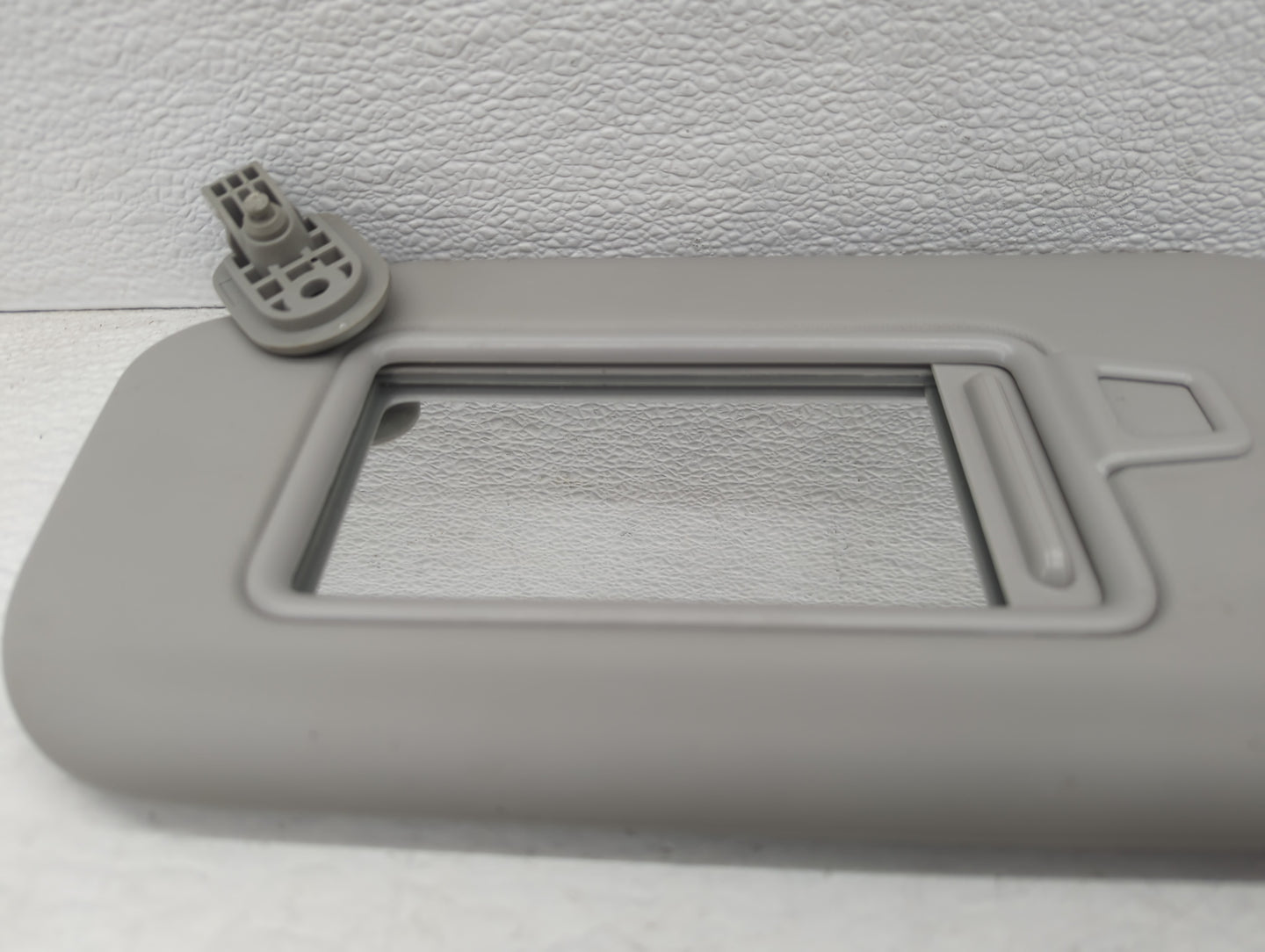 2018-2020 Kia Rio Sun Visor Shade Replacement Driver Left Mirror Fits Fits 2018 2019 2020 2021 2022 OEM Used Auto Parts - Oe