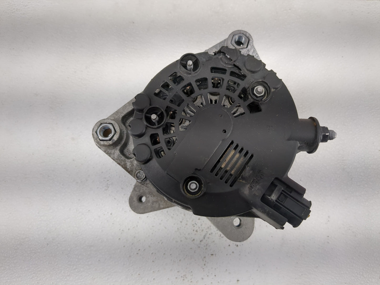 2020 Kia Rio Alternator Replacement Generator Charging Assembly Engine OEM P/N:2715559 37300-2M417 Fits Fits 2021 2022 OEM U