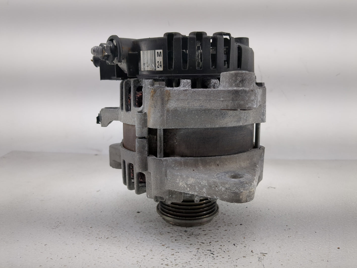 2020 Kia Rio Alternator Replacement Generator Charging Assembly Engine OEM P/N:2715559 37300-2M417 Fits Fits 2021 2022 OEM U