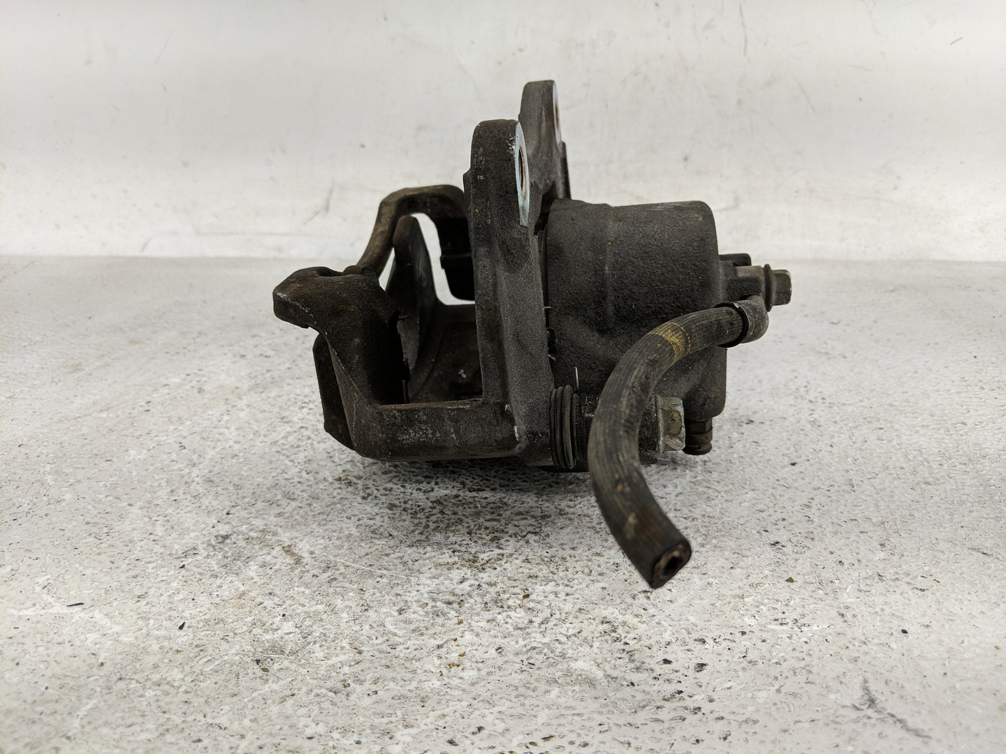 2018-2020 Kia Rio Front Driver Left Brake Caliper - Oemusedautoparts1.com