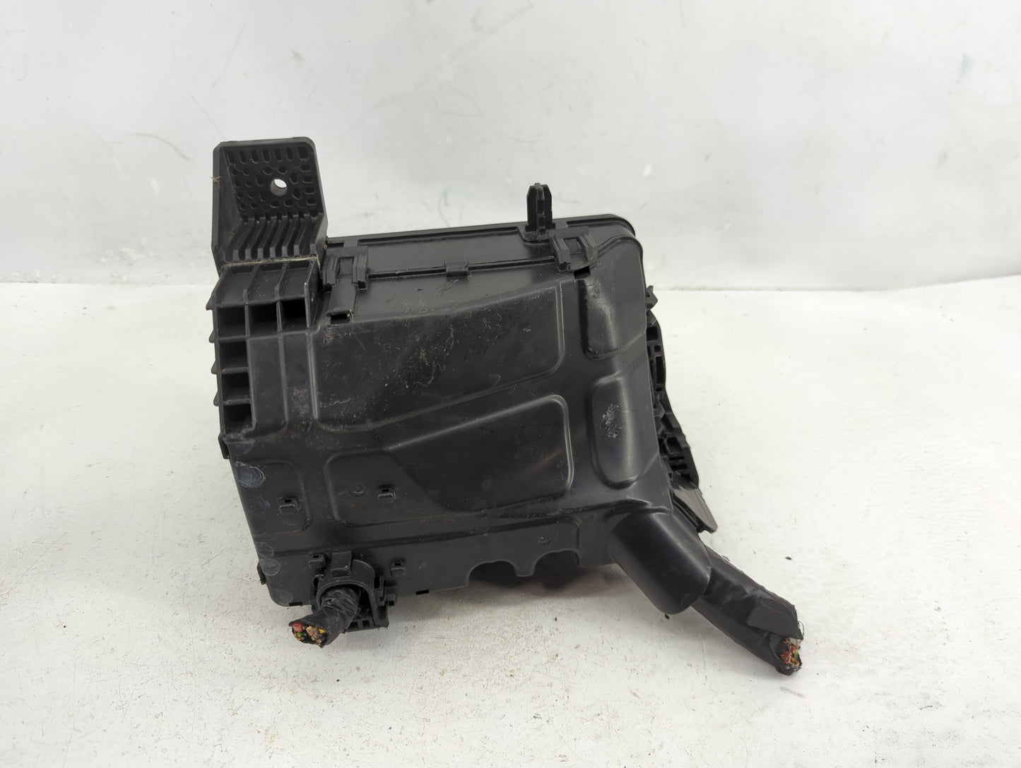 2020 Kia Rio Fusebox Fuse Box Panel Relay Module P/N:91956-H9300 Fits OEM Used Auto Parts - Oemusedautoparts1.com