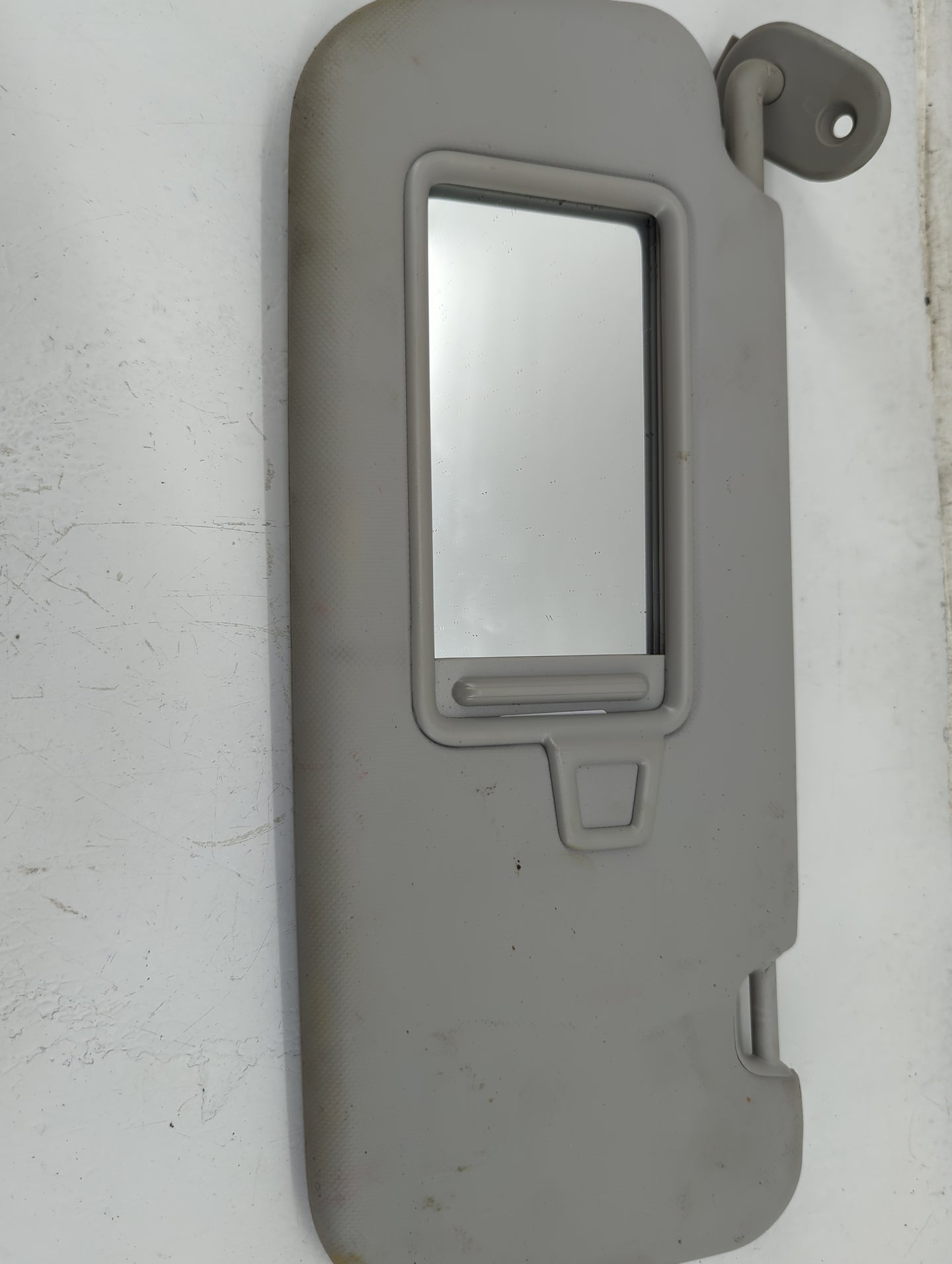 2018-2020 Kia Rio Sun Visor Shade Replacement Driver Left Mirror Fits Fits 2018 2019 2020 2021 2022 OEM Used Auto Parts - Oe